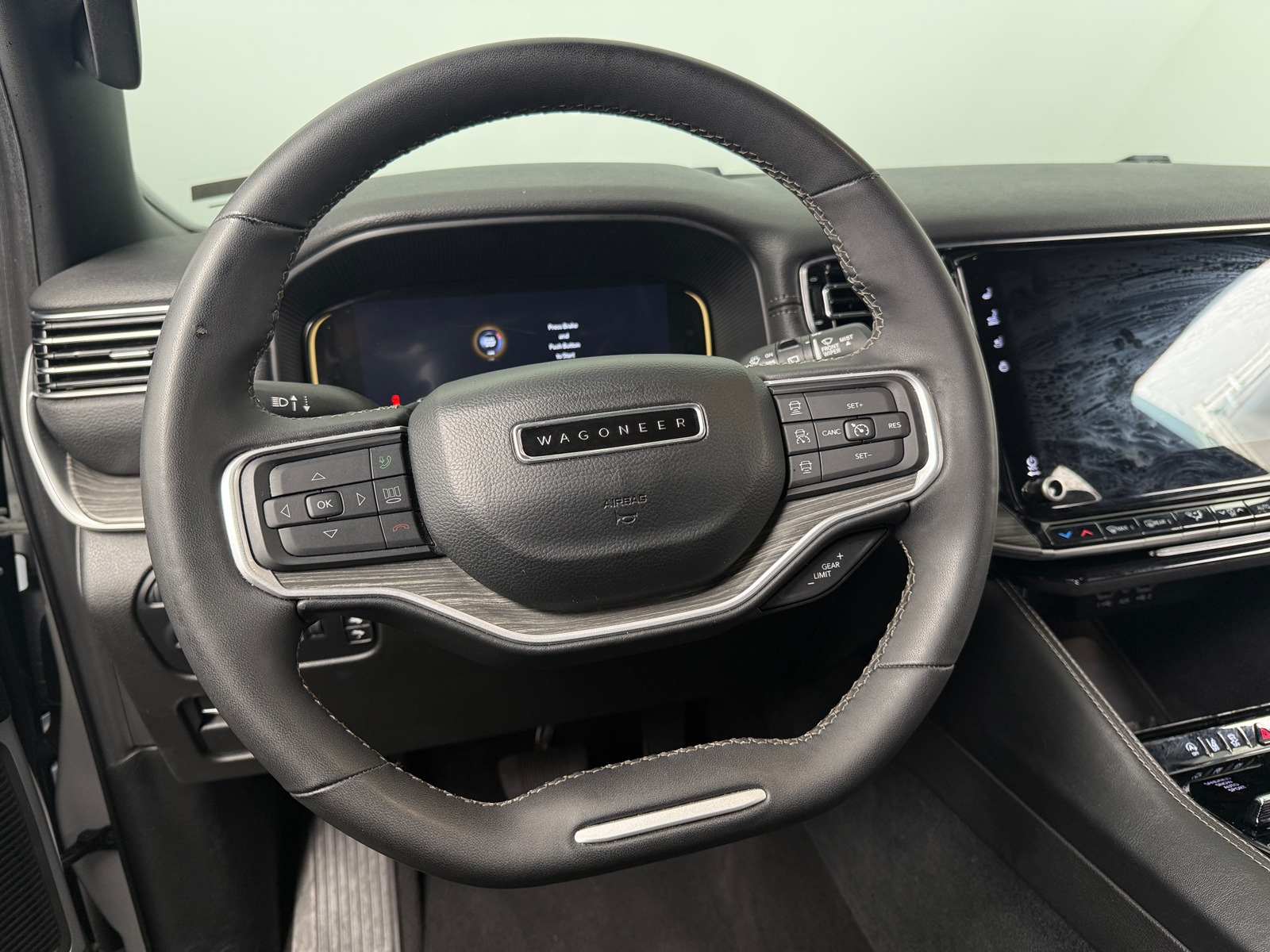 Thumbnail: 2024 Jeep Wagoneer - 4
