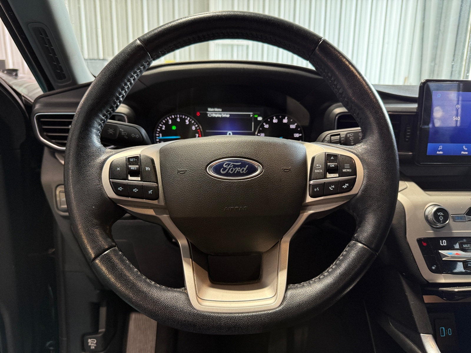 Thumbnail: 2021 Ford Explorer - 4