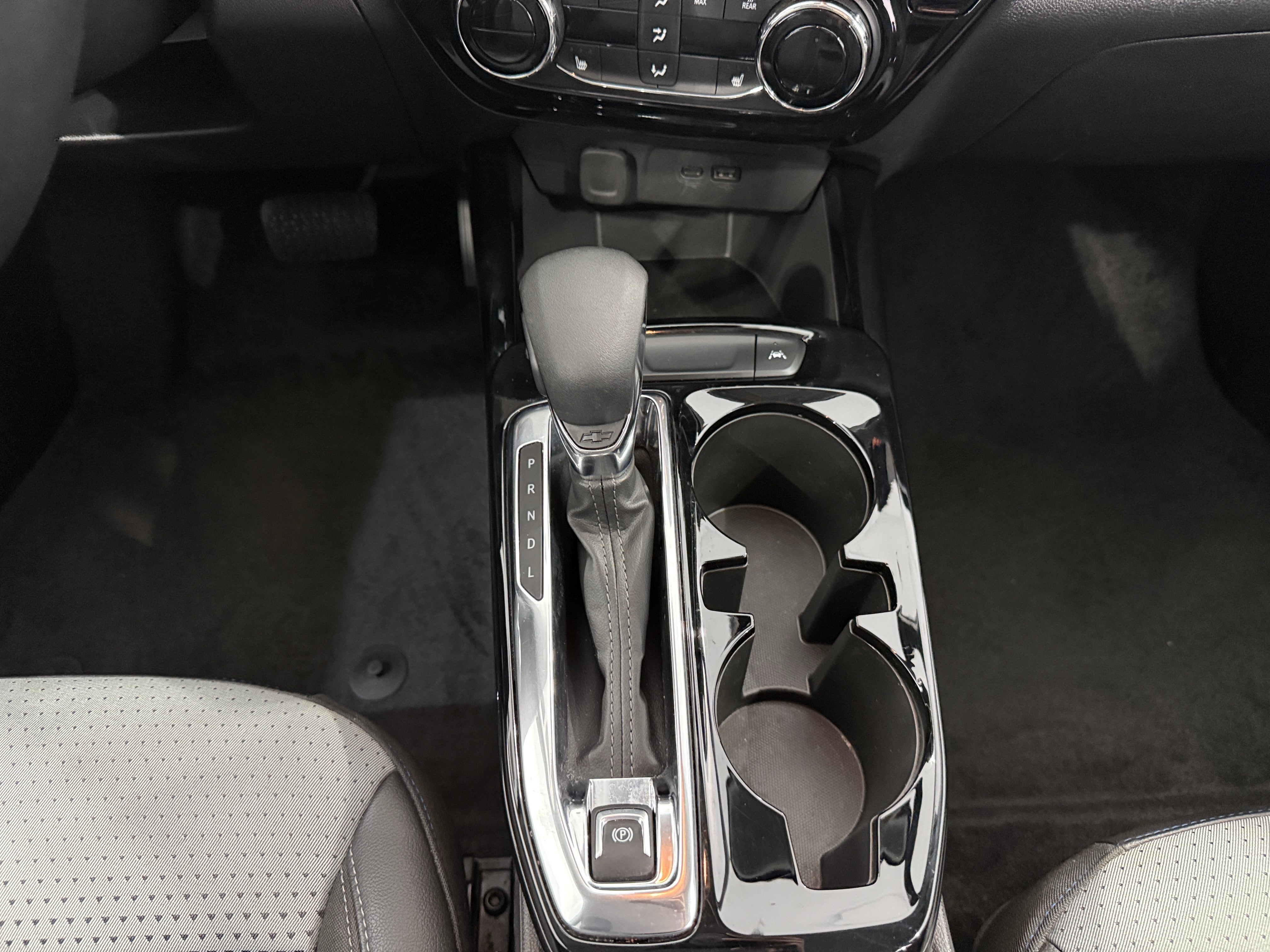 2025 Chevrolet Trax LT - Photo 4