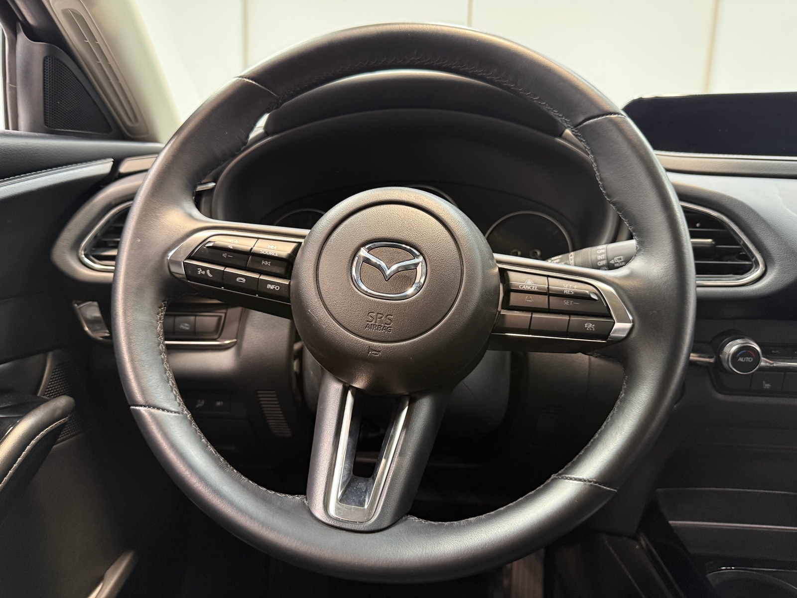 Thumbnail: 2025 Mazda CX-30 - 4