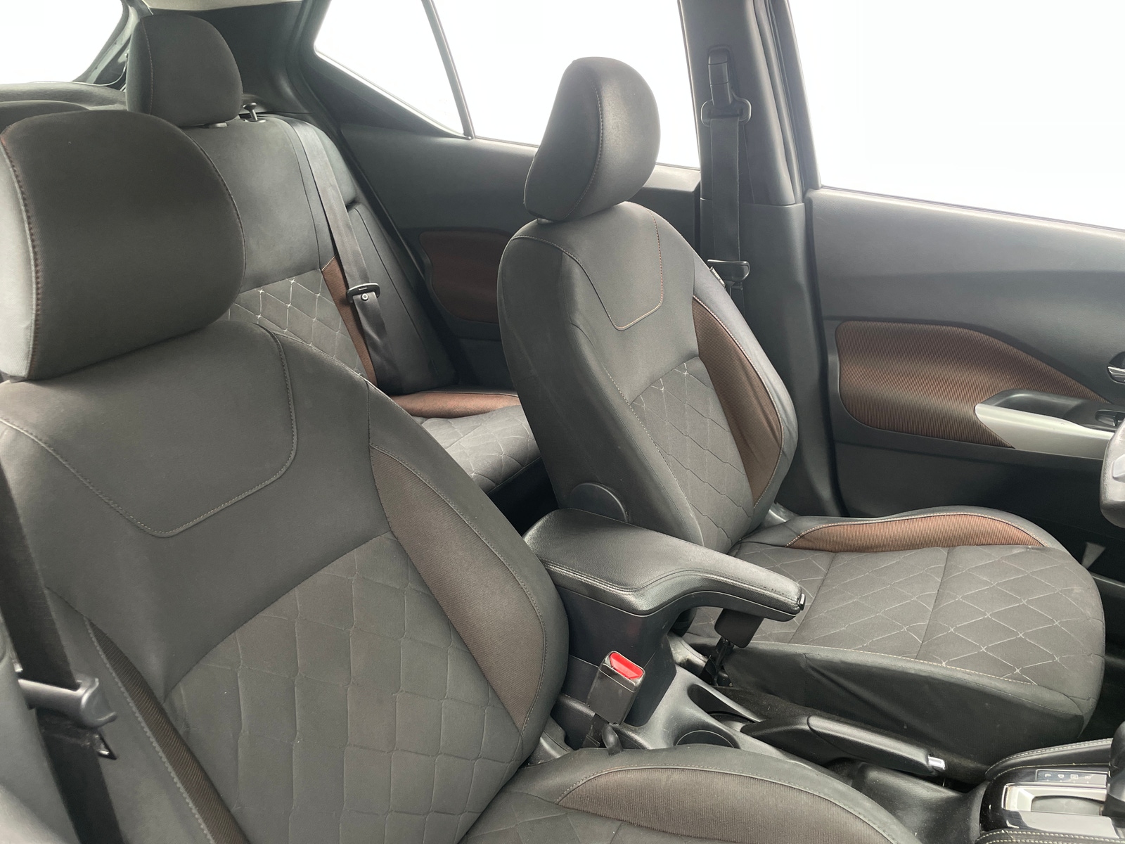 Thumbnail: 2020 Nissan Kicks - 2