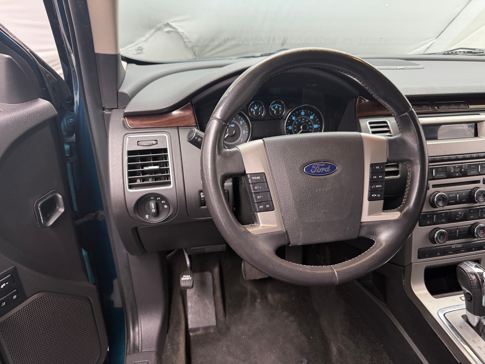 Thumbnail: 2011 Ford Flex - 4