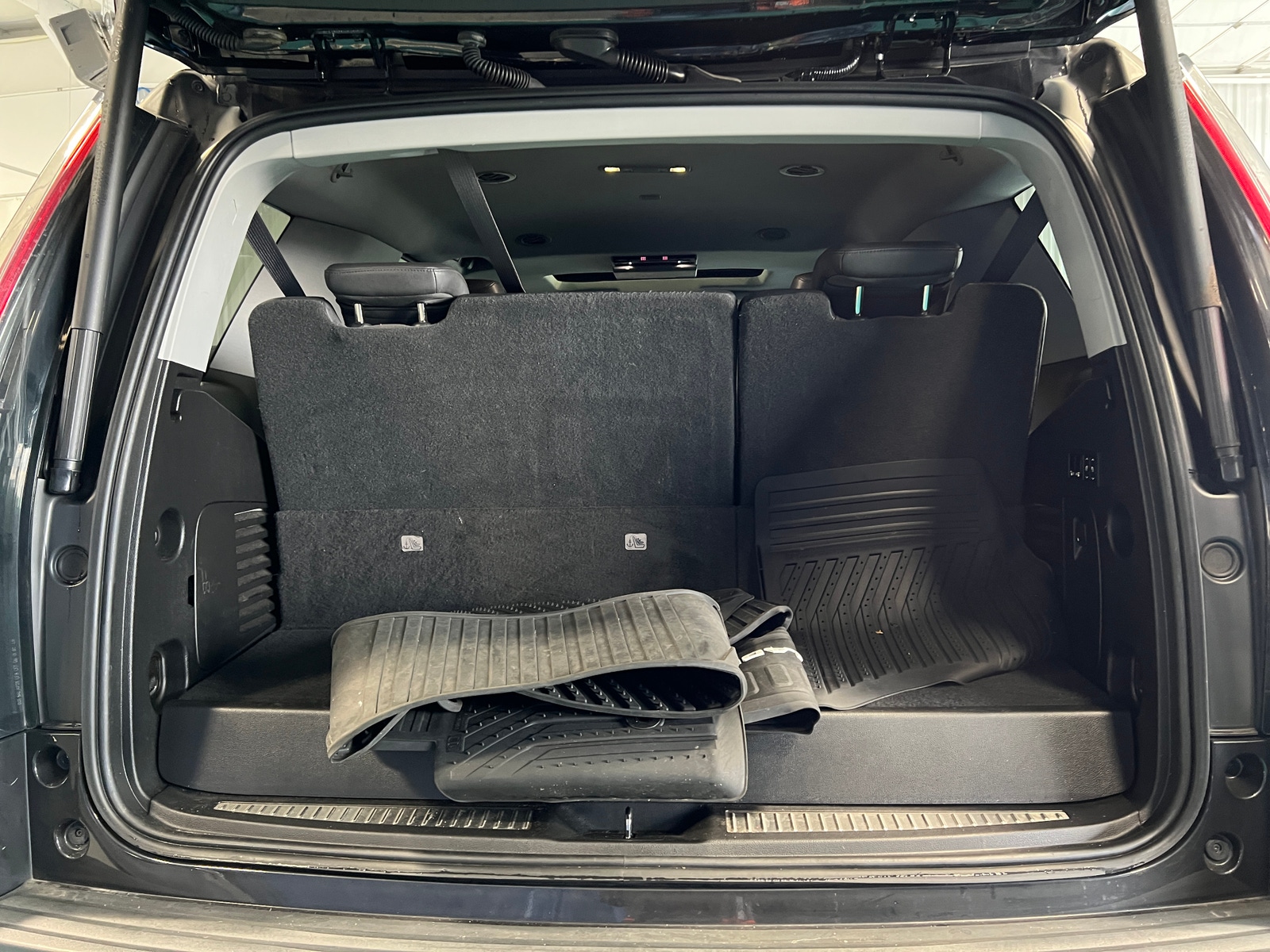 Thumbnail: 2019 Cadillac Escalade - 6