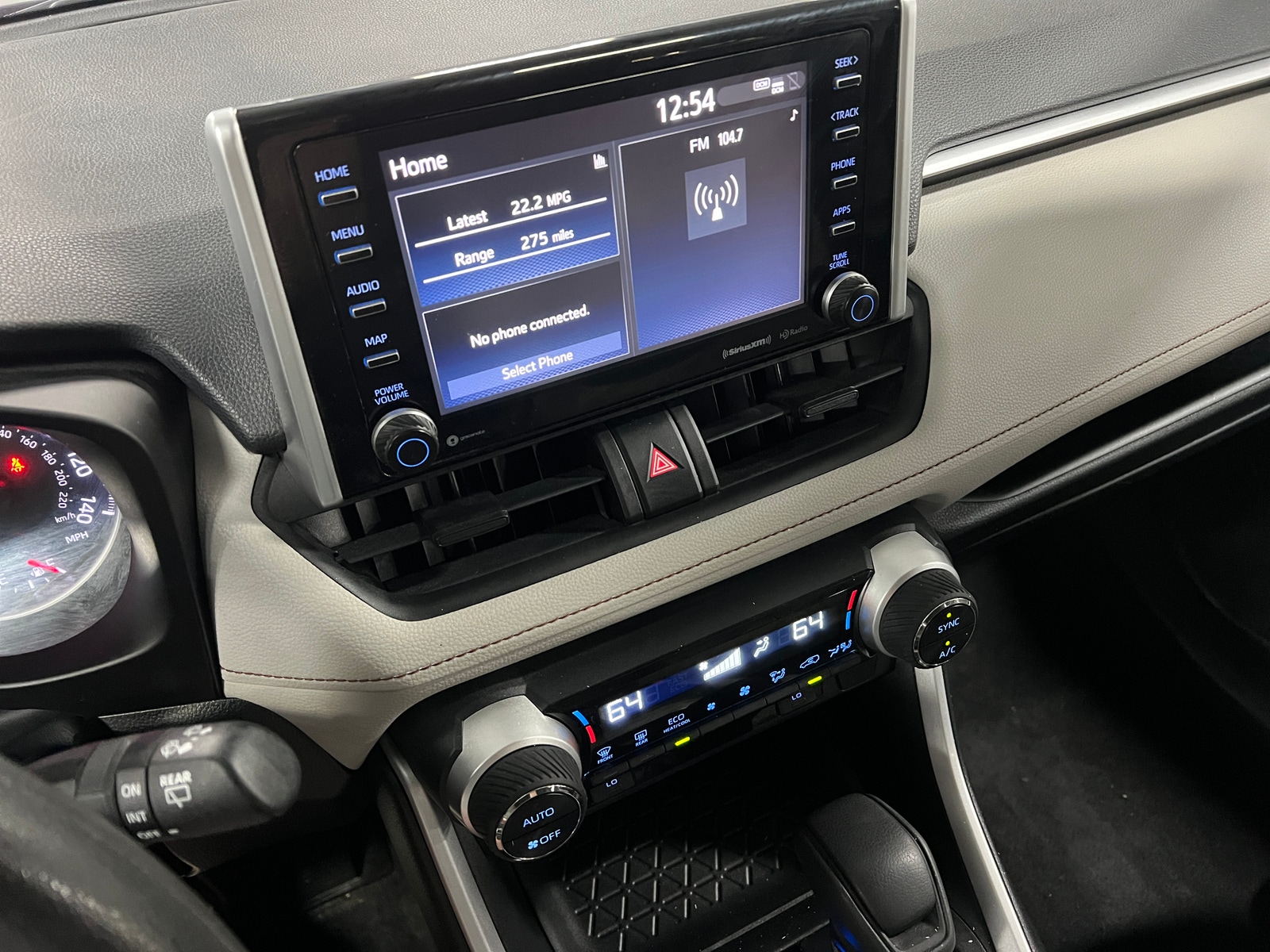 Thumbnail: 2019 Toyota RAV4 - 4