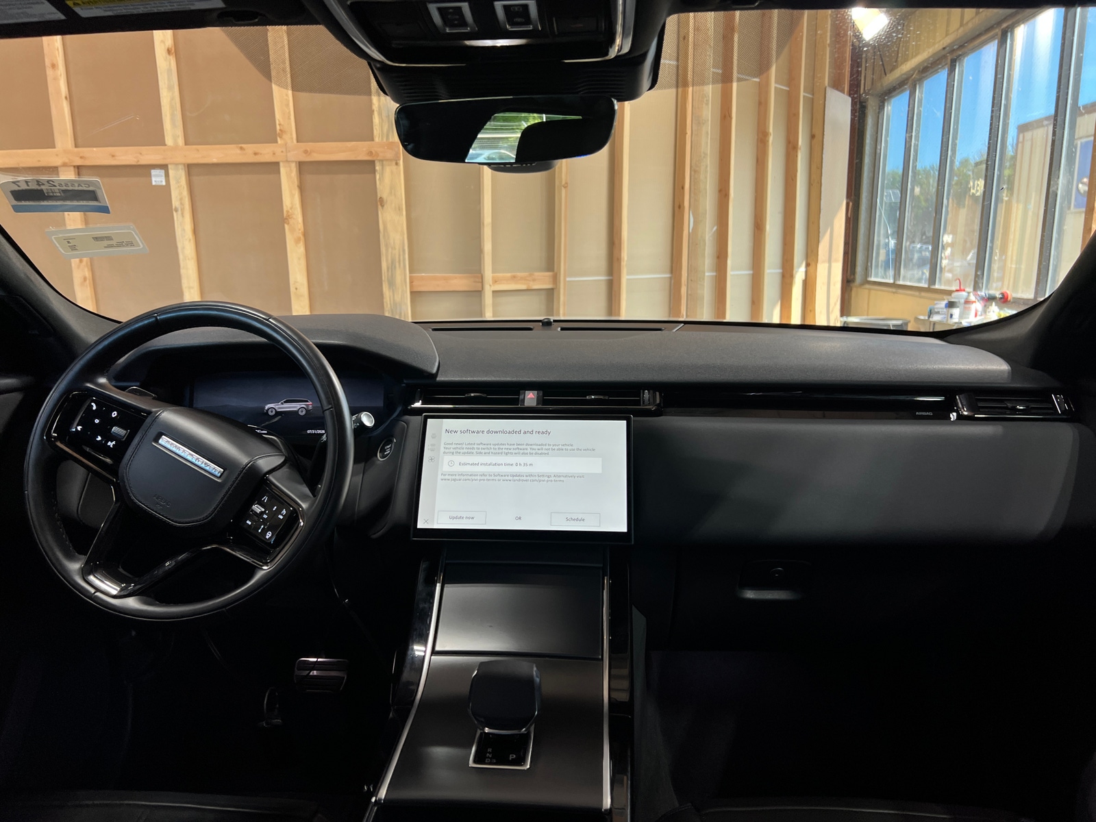 Thumbnail: 2025 Land Rover Range Rover Velar - 2