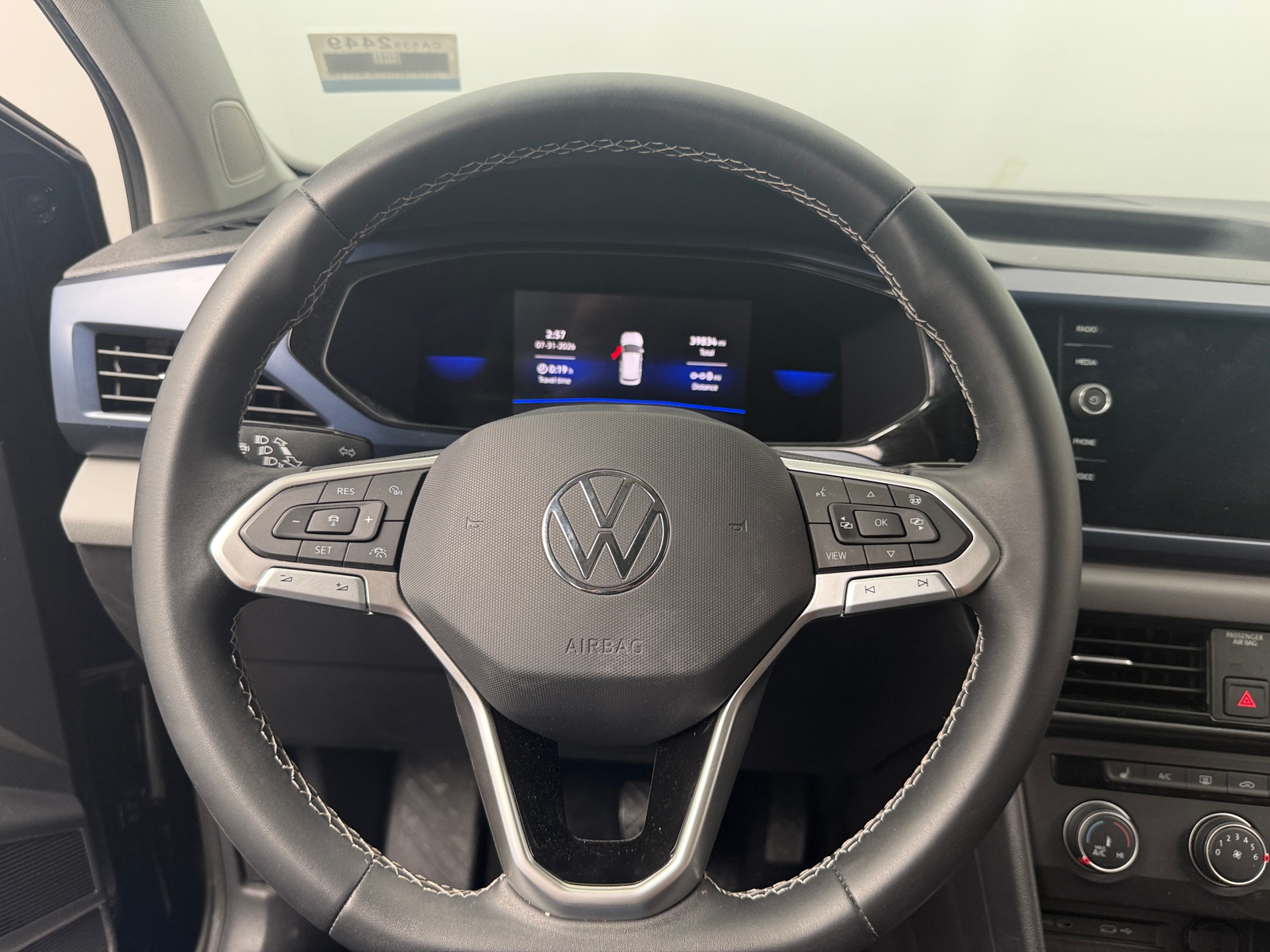 Thumbnail: 2022 Volkswagen Taos - 5
