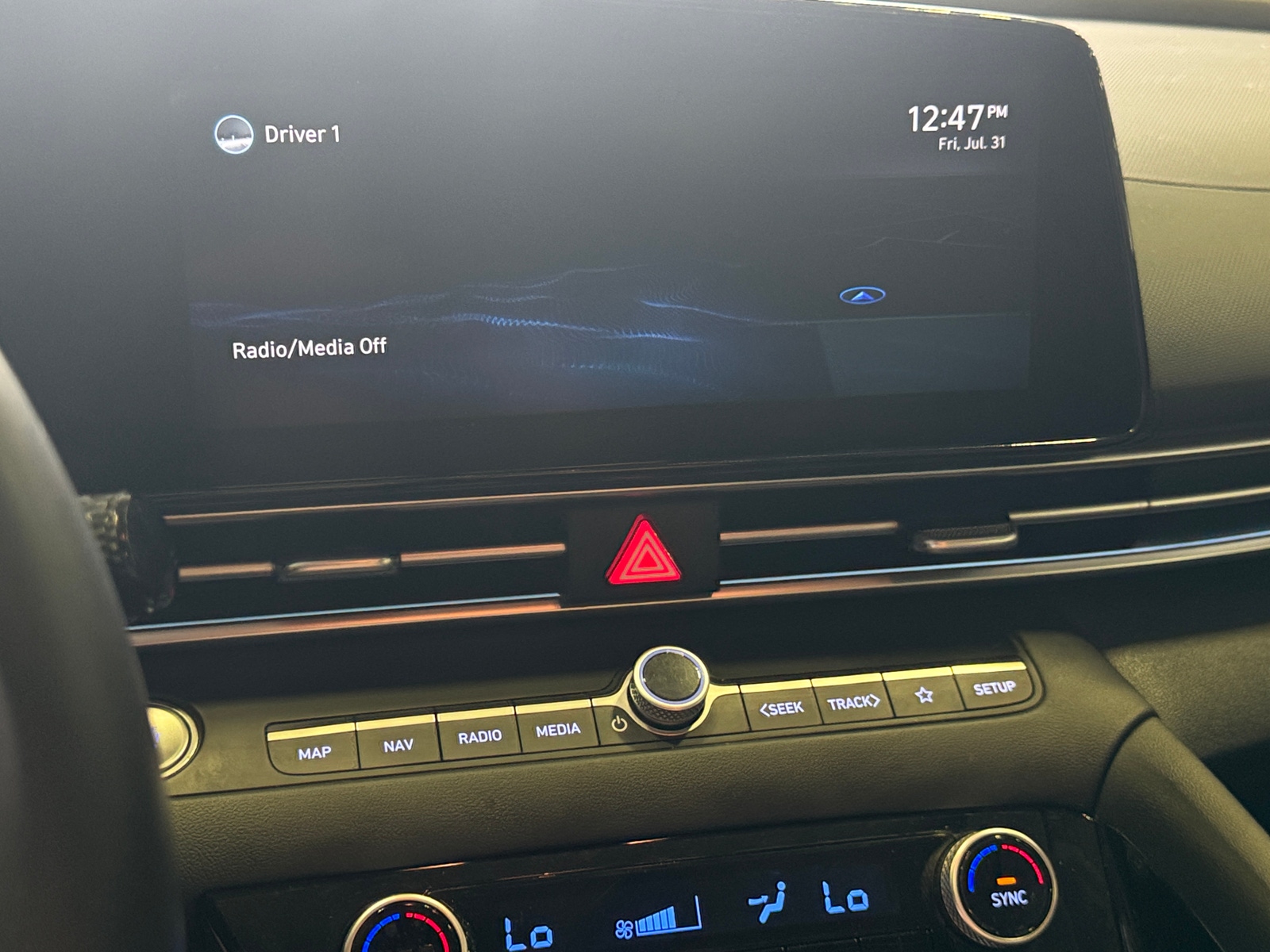 Thumbnail: 2022 Hyundai Elantra - 3