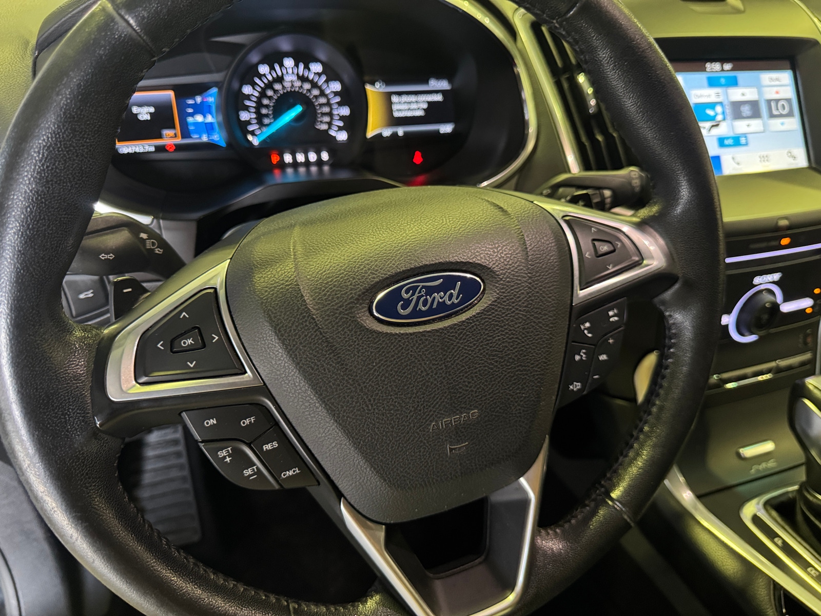 Thumbnail: 2016 Ford Edge - 4
