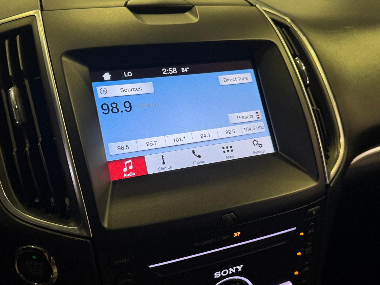Thumbnail: 2016 Ford Edge - 3