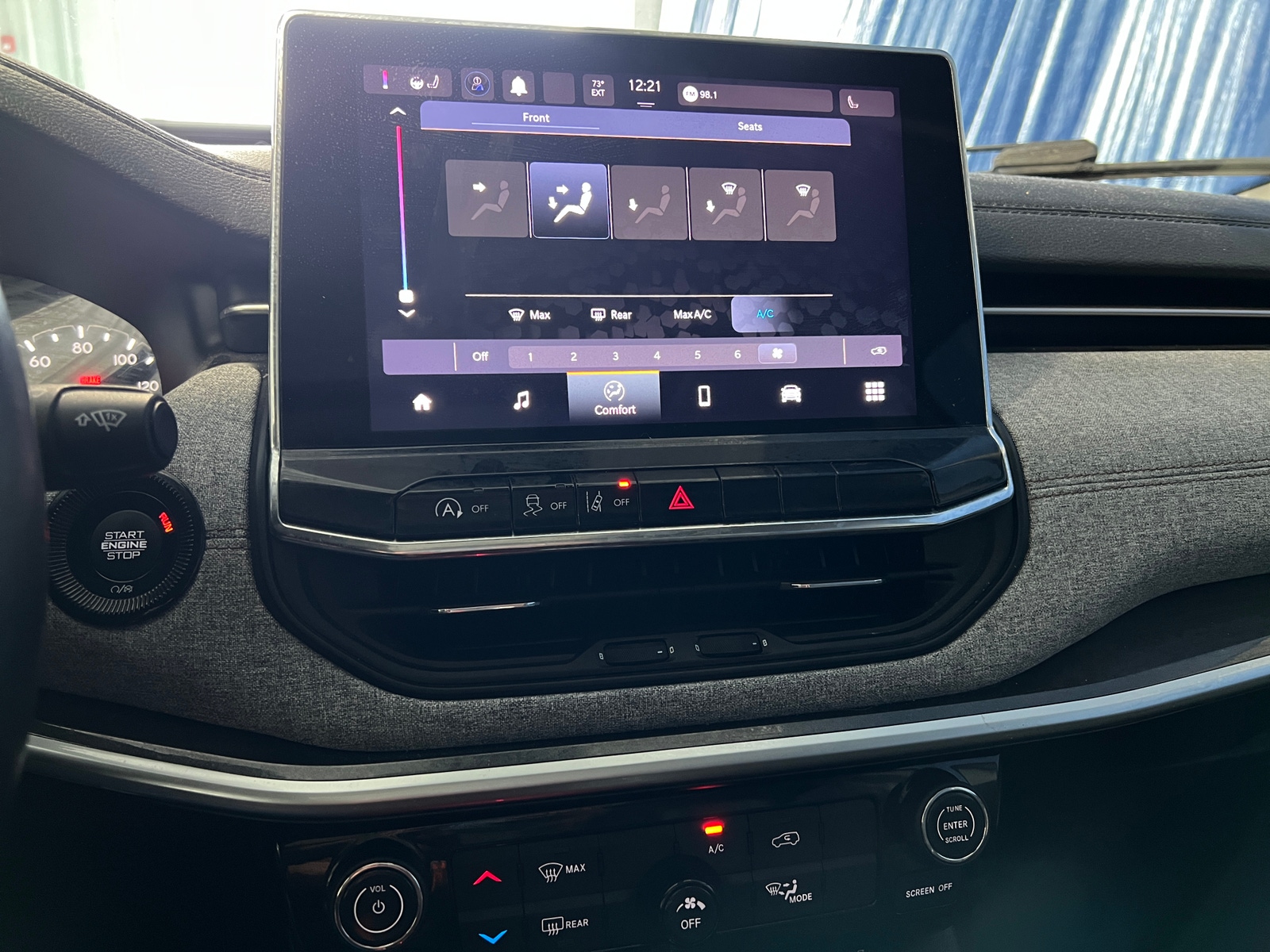 Thumbnail: 2022 Jeep Compass - 3