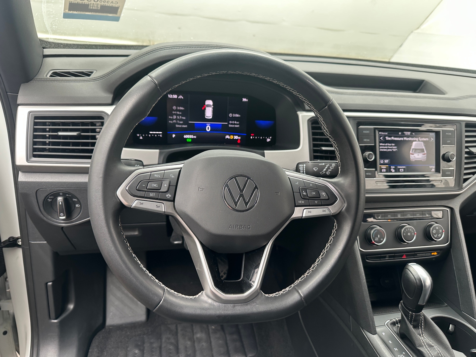Thumbnail: 2023 Volkswagen Atlas - 4