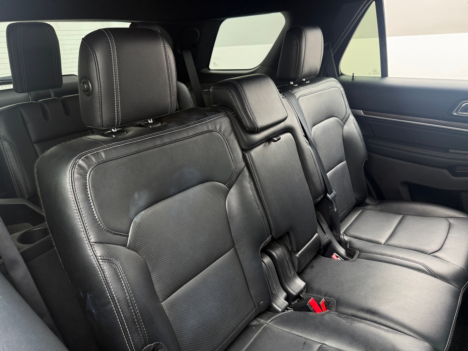 Thumbnail: 2016 Ford Explorer - 5