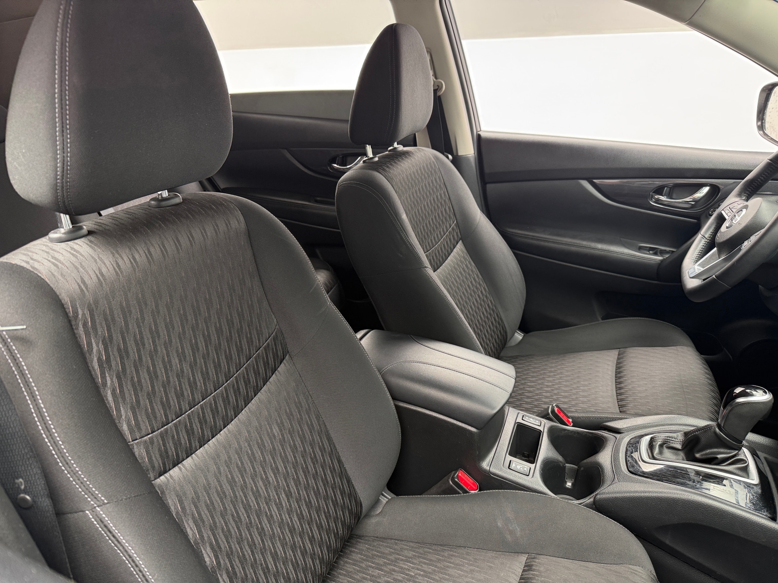 Thumbnail: 2018 Nissan Rogue - 2
