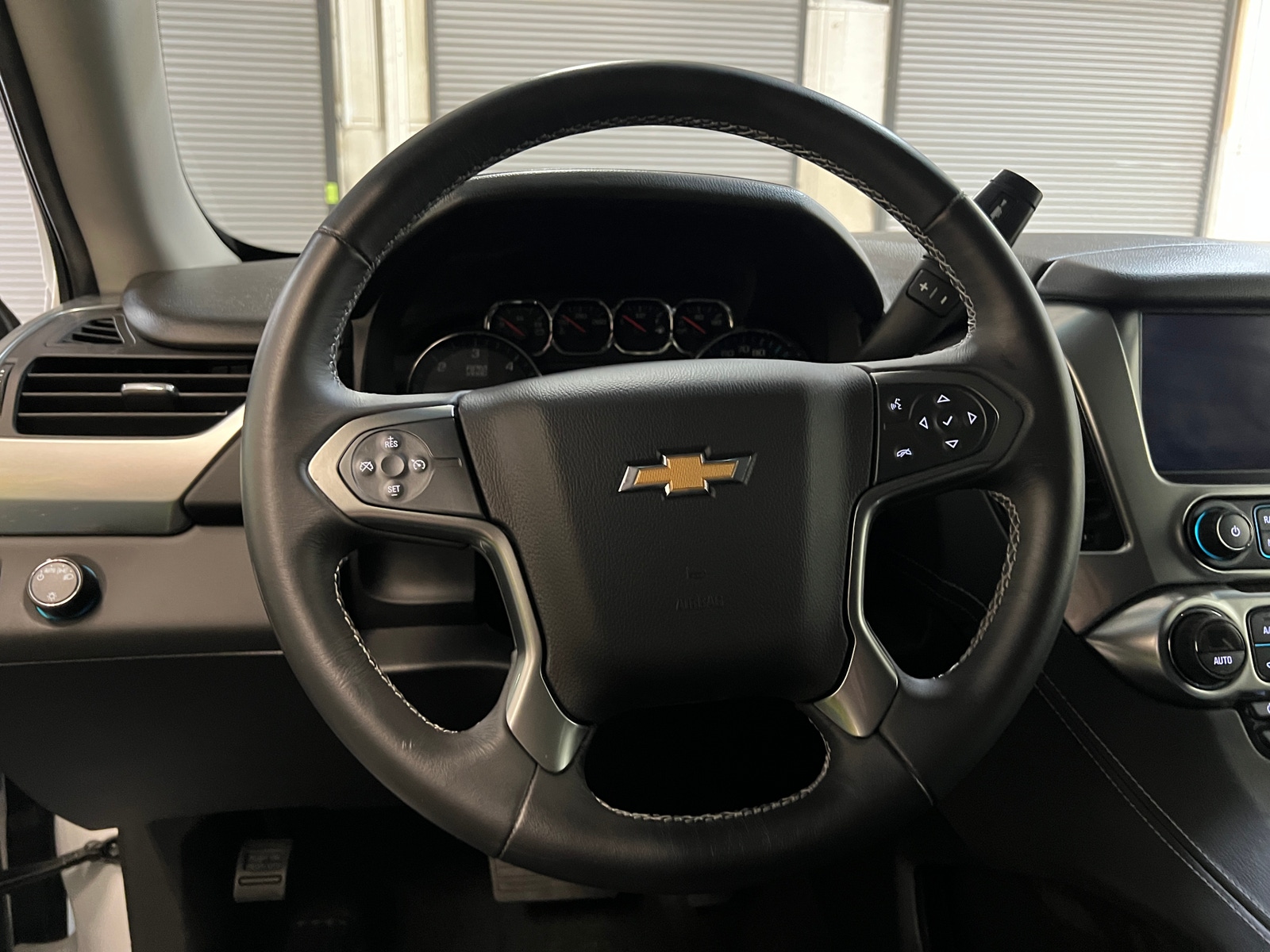 Thumbnail: 2017 Chevrolet Tahoe - 5