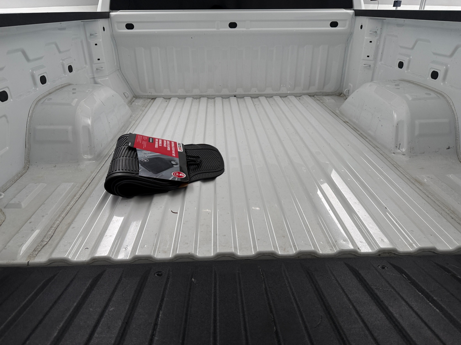 Thumbnail: 2023 Chevrolet Silverado 1500 - 7