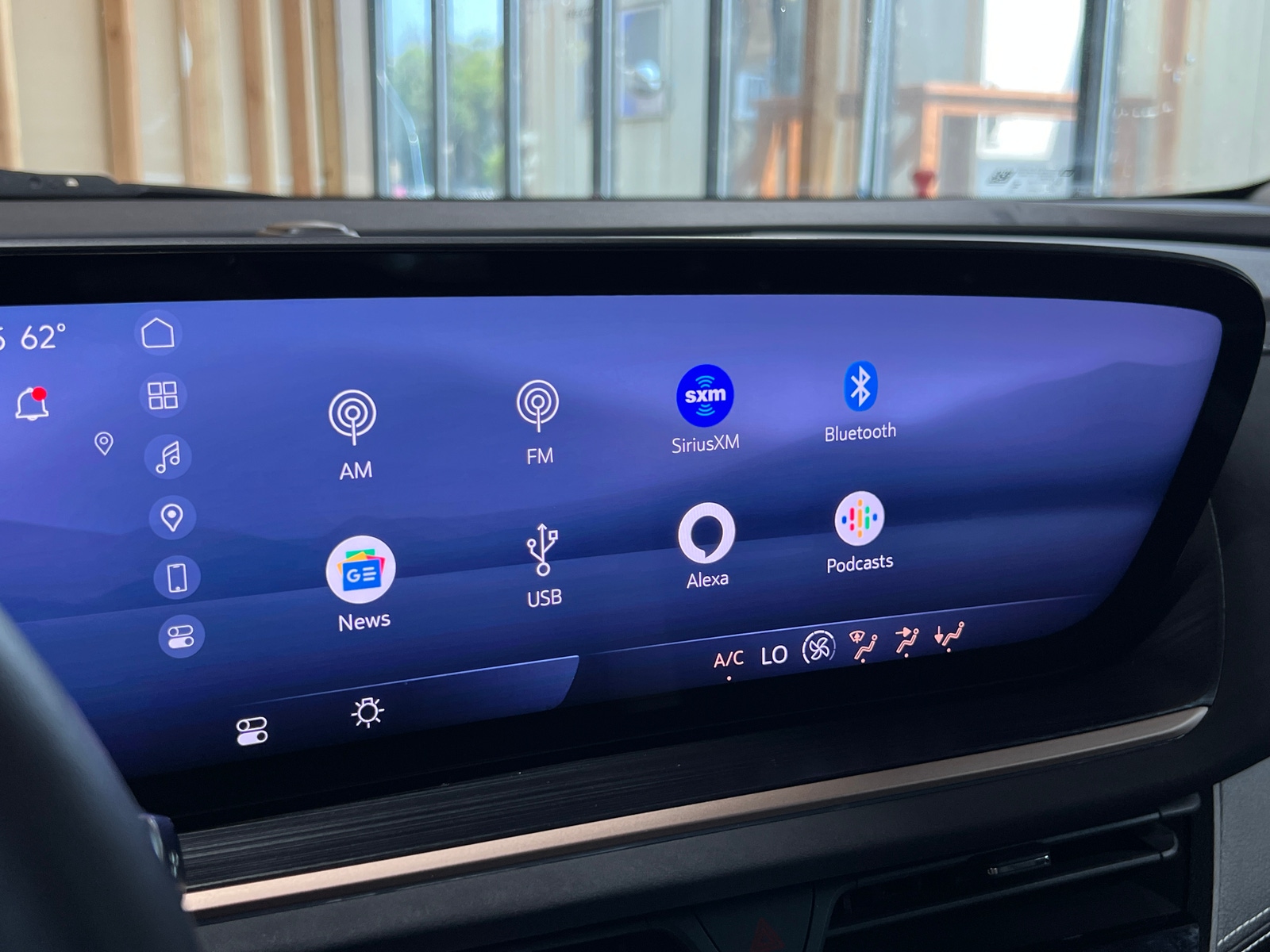 Thumbnail: 2024 Buick Envision - 3