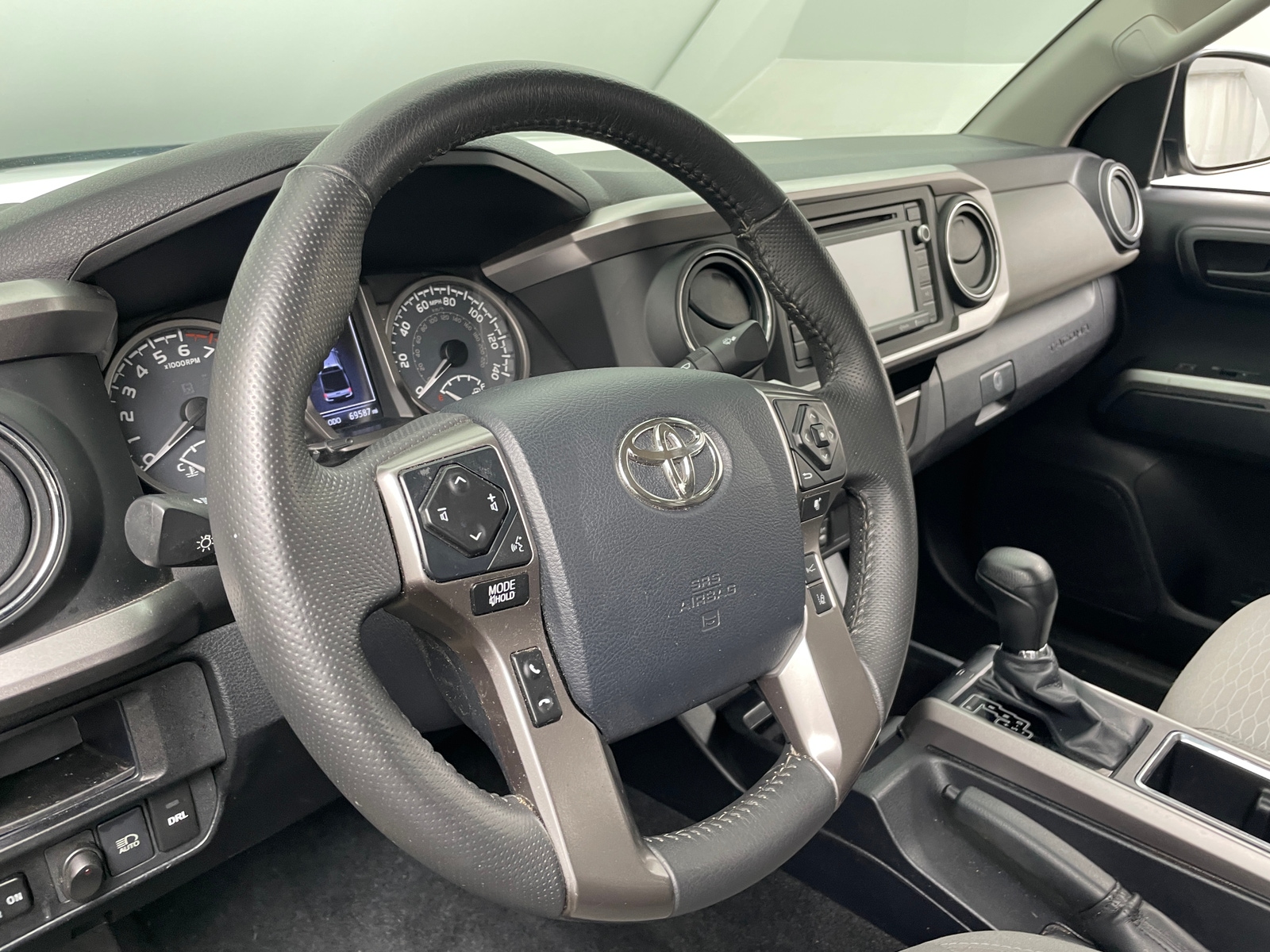 Thumbnail: 2018 Toyota Tacoma - 5
