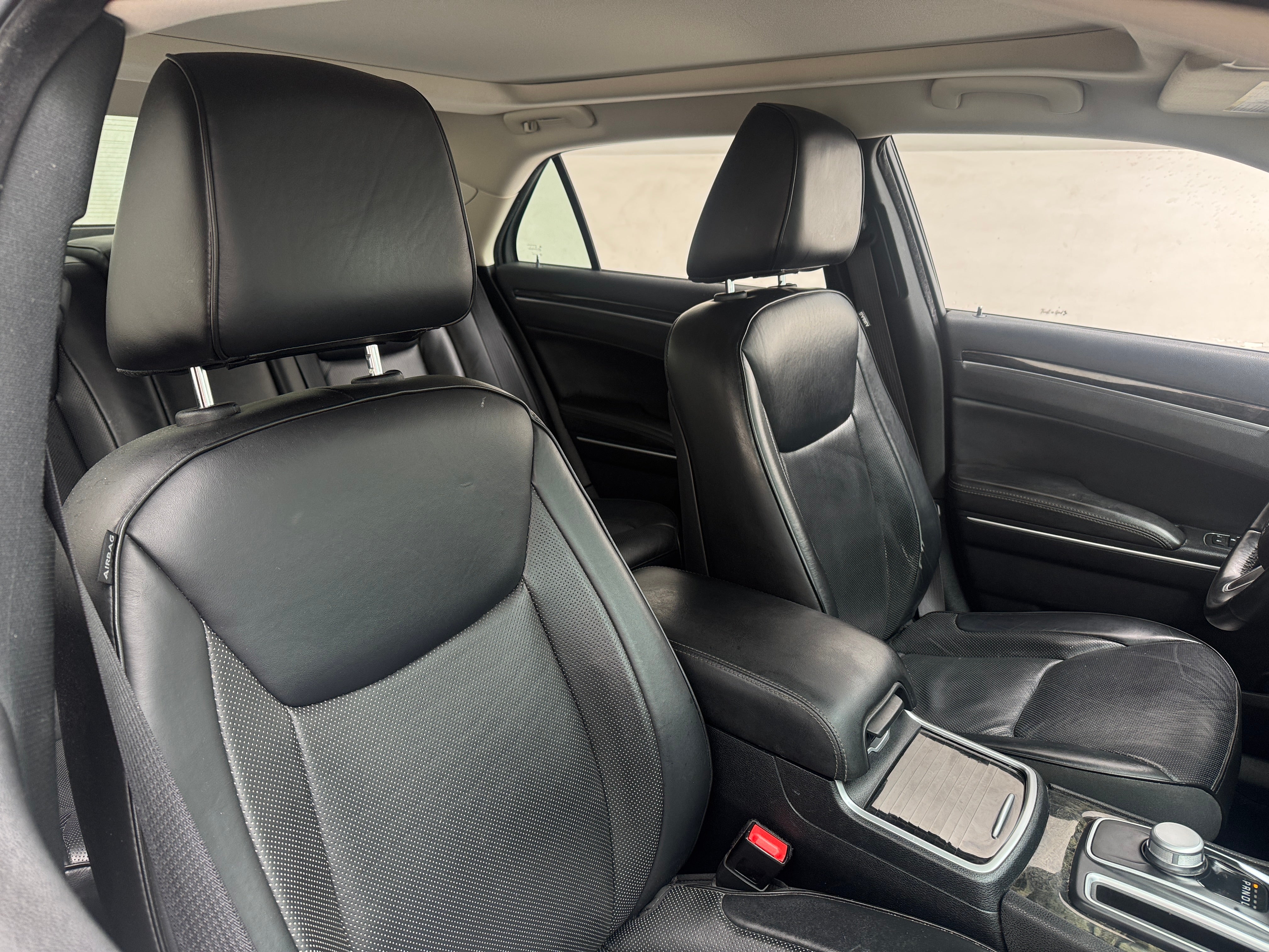 2016 Chrysler 300