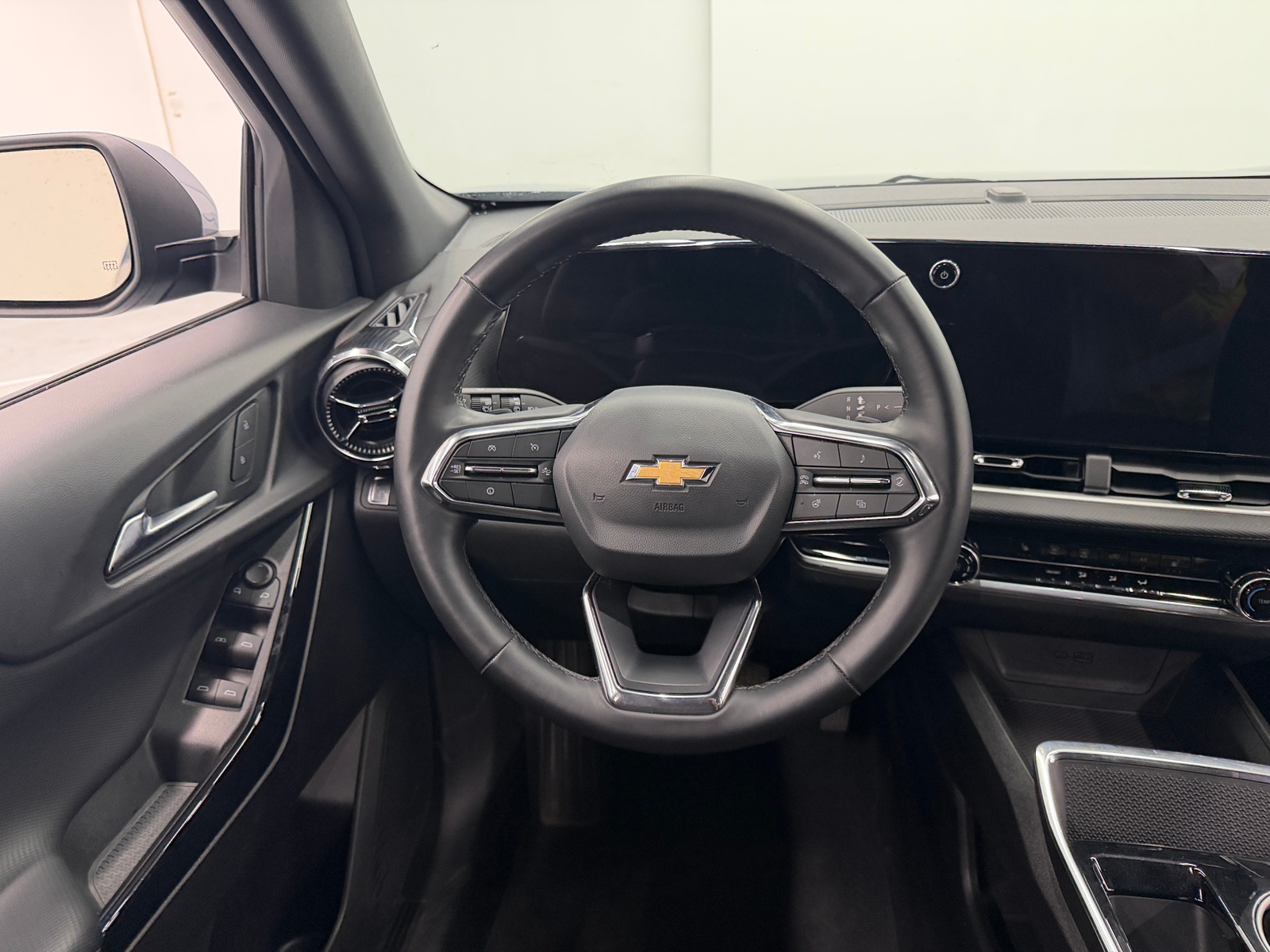 Thumbnail: 2025 Chevrolet Equinox - 5