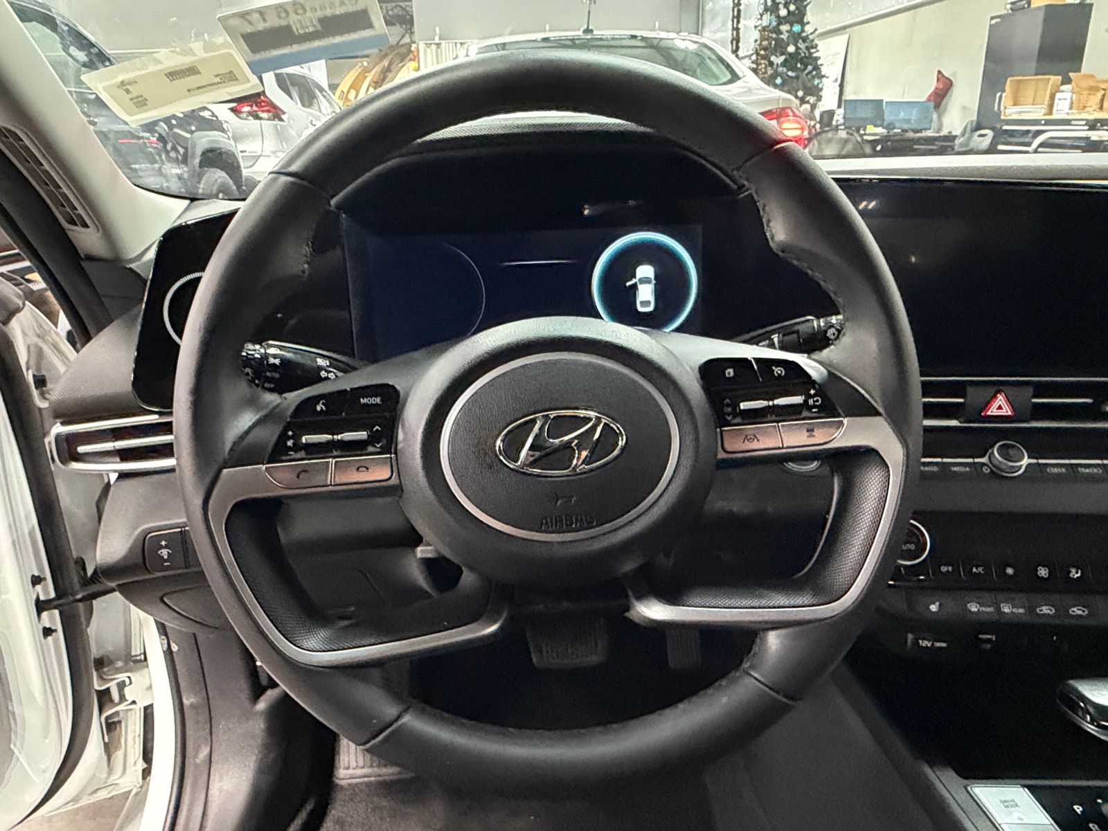 Thumbnail: 2023 Hyundai Elantra - 5