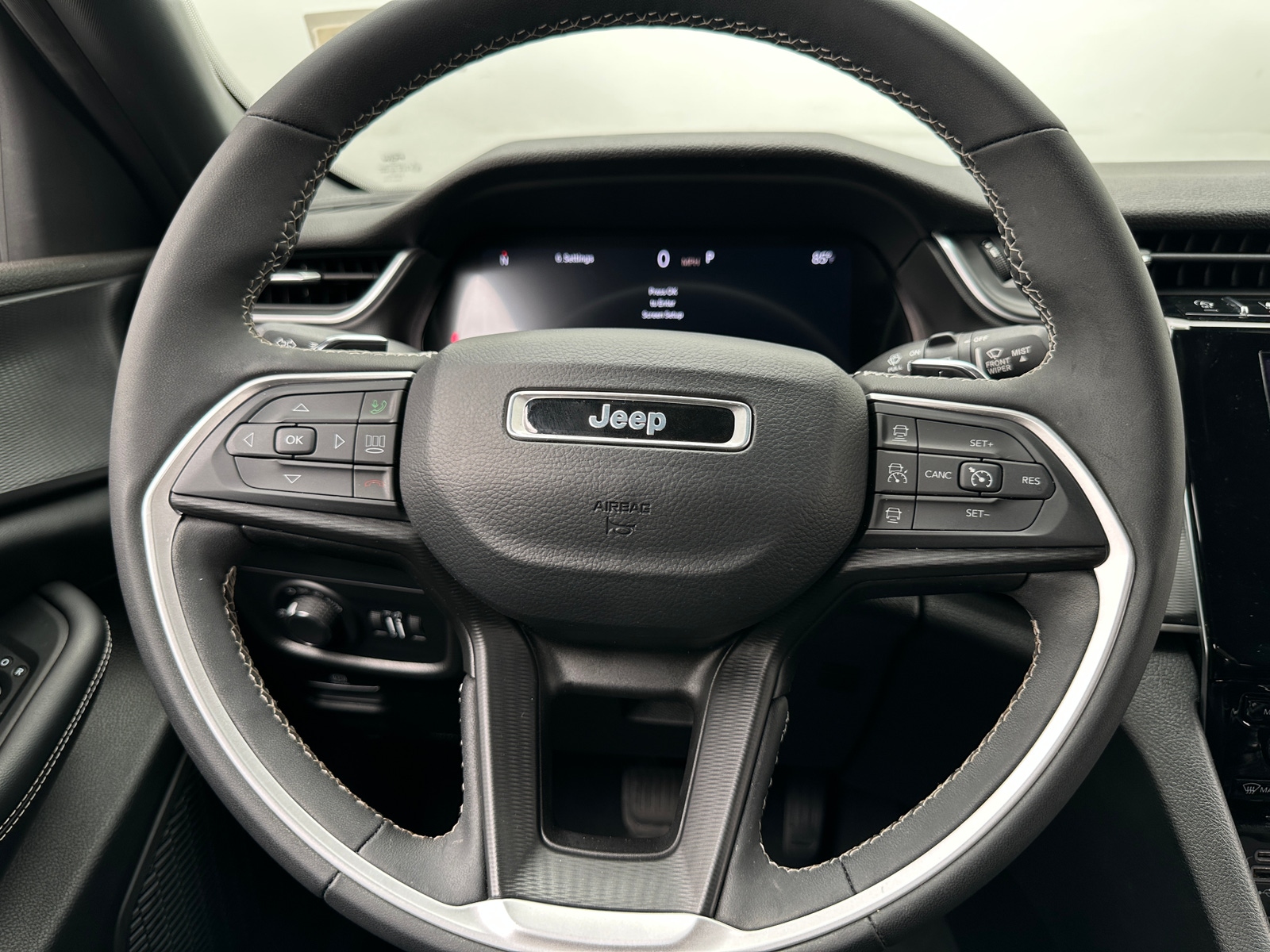 Thumbnail: 2023 Jeep Grand Cherokee - 4