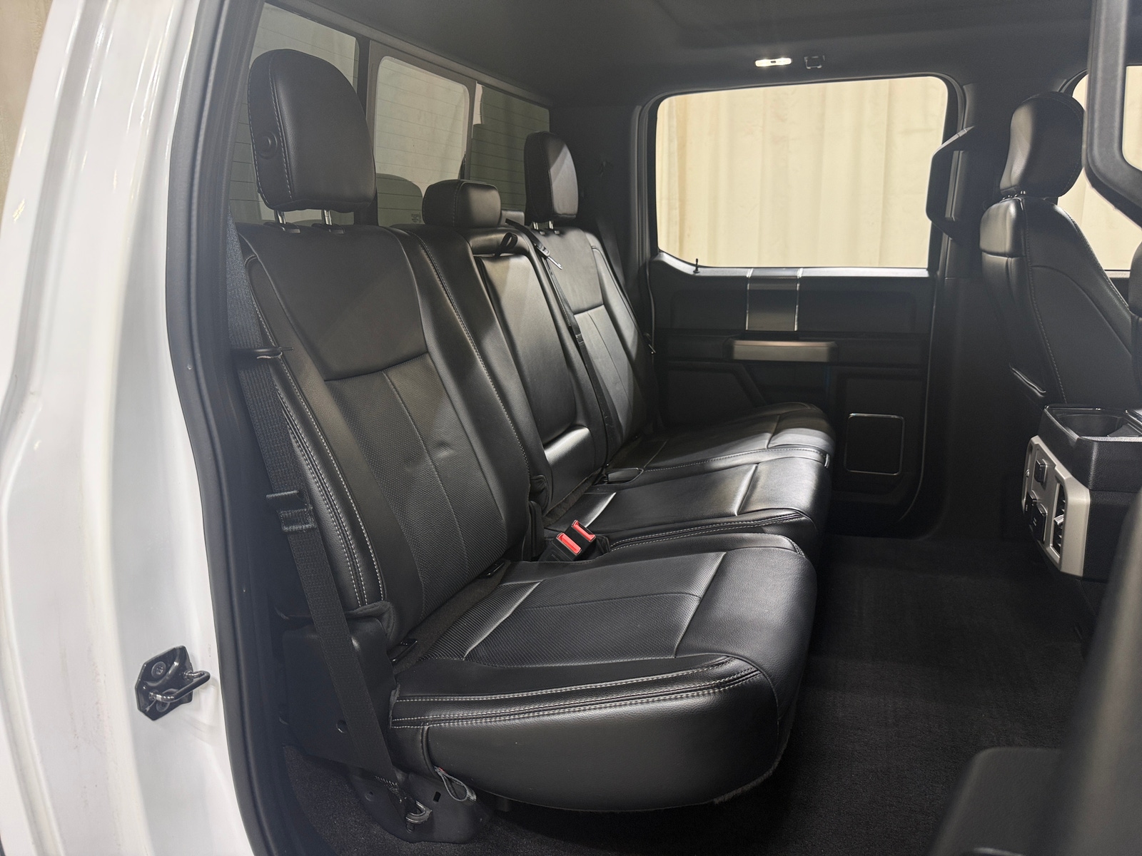 Thumbnail: 2019 Ford Econoline - 5