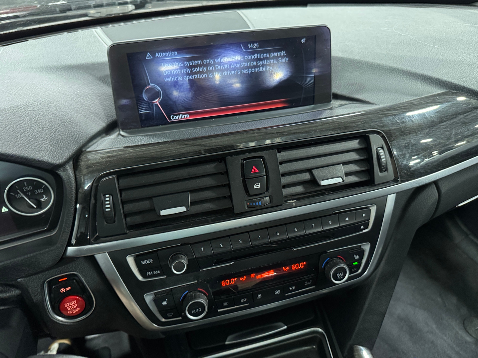 Thumbnail: 2014 BMW 3 Series - 3