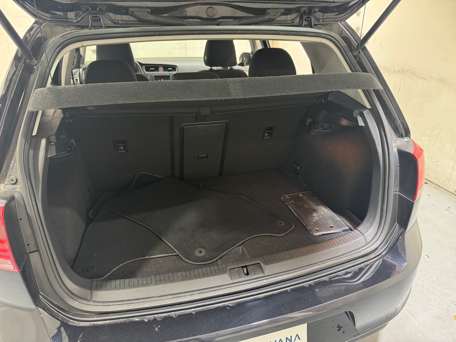 Thumbnail: 2016 Volkswagen e-Golf - 7
