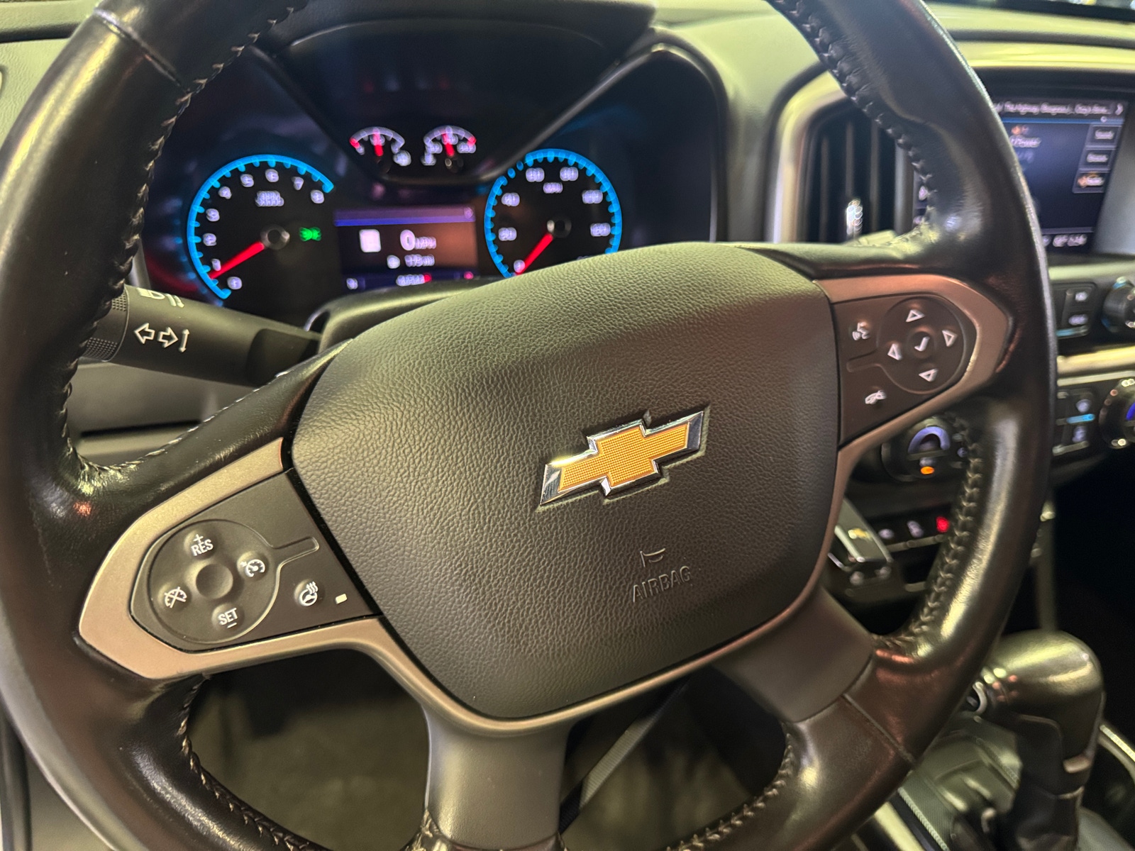 Thumbnail: 2021 Chevrolet Colorado - 4