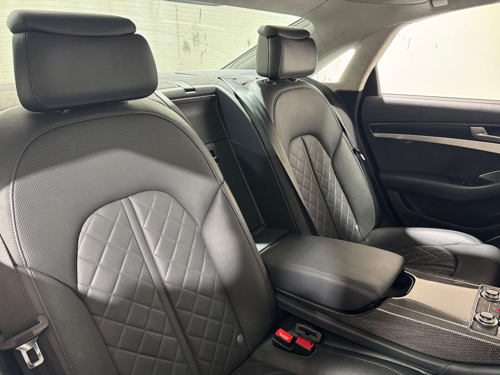 Thumbnail: 2015 Audi S8 - 5