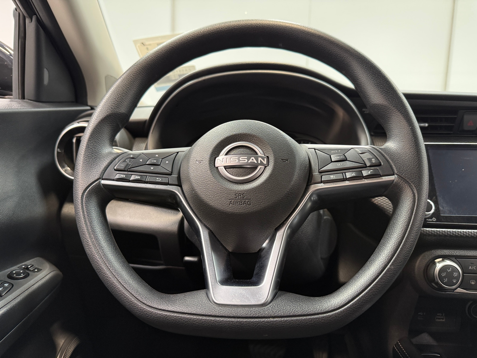 Thumbnail: 2024 Nissan Kicks - 5