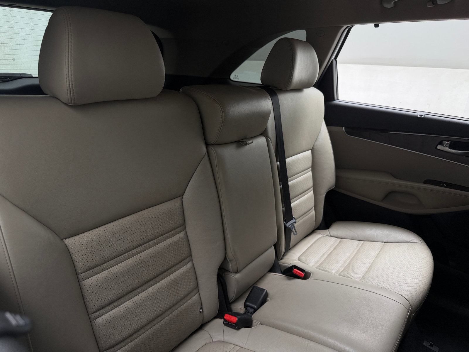 Thumbnail: 2017 Kia Sorento - 5