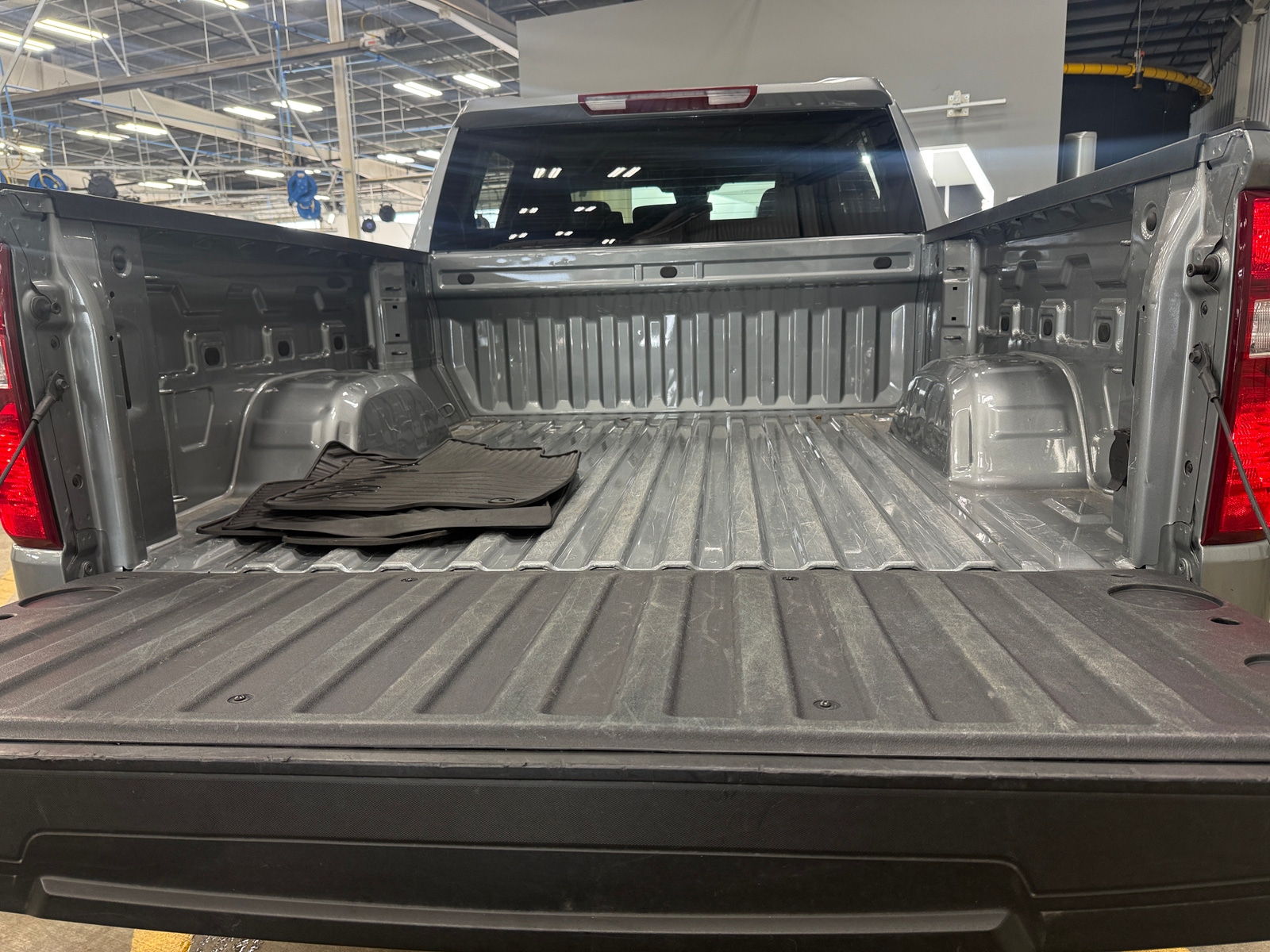 Thumbnail: 2026 Chevrolet Silverado 1500 - 7