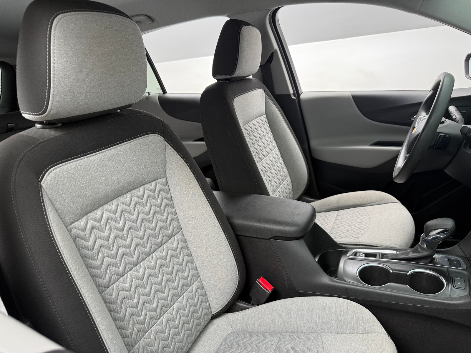Thumbnail: 2022 Chevrolet Equinox - 2