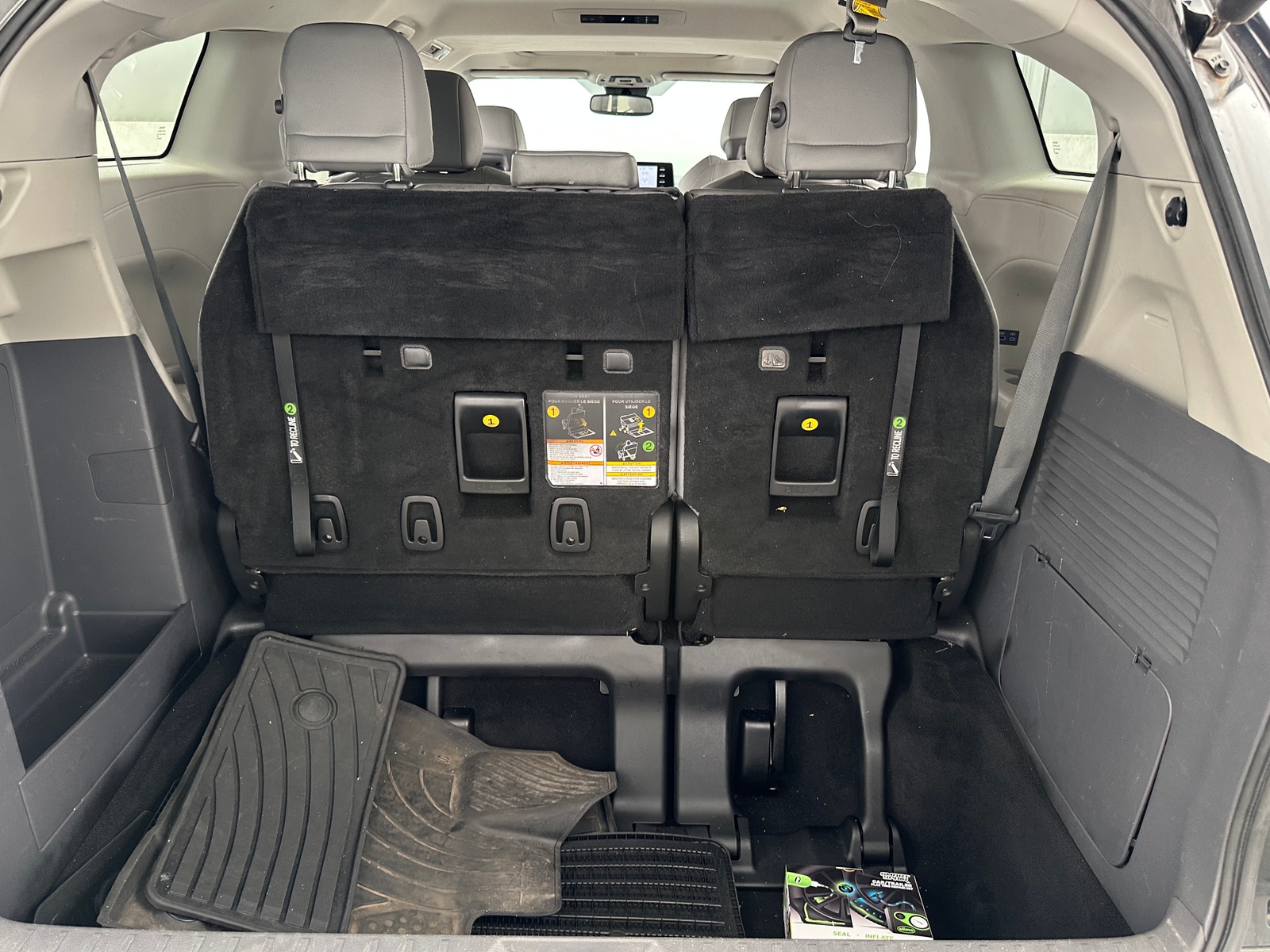 Thumbnail: 2022 Toyota Sienna - 6