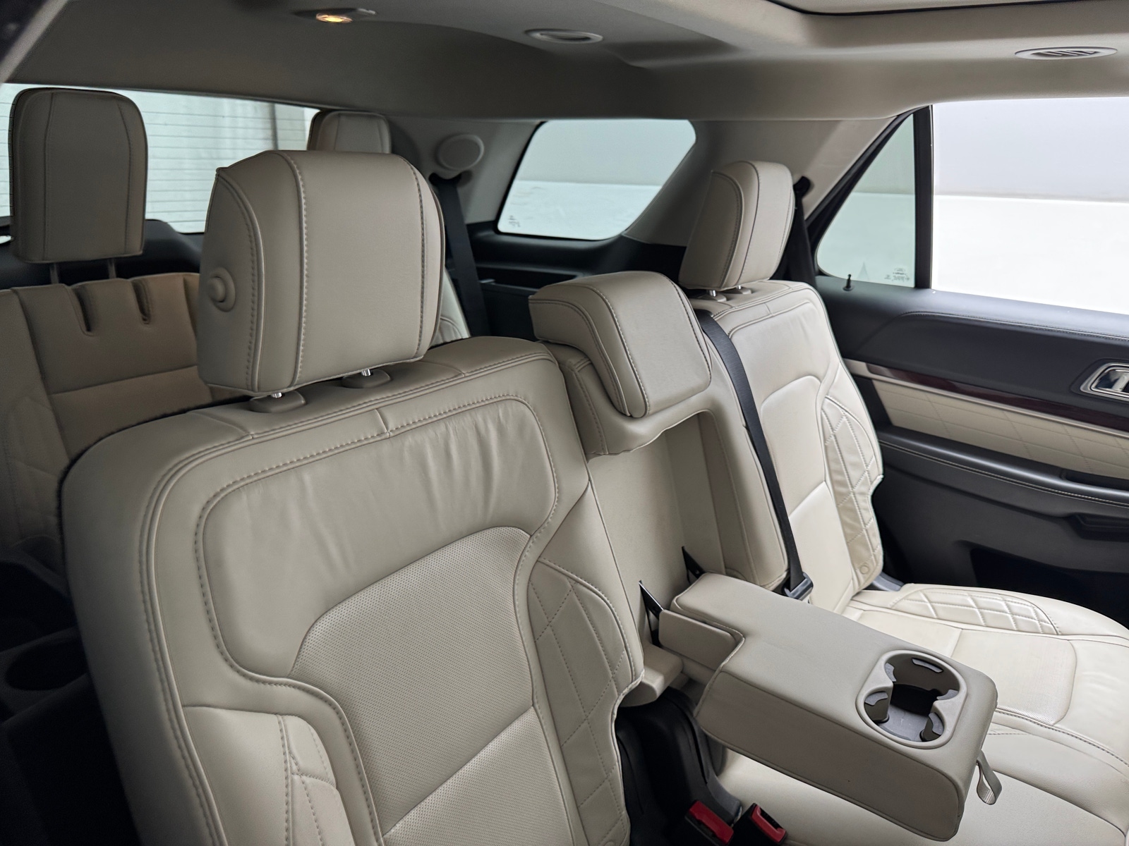 Thumbnail: 2017 Ford Explorer - 5