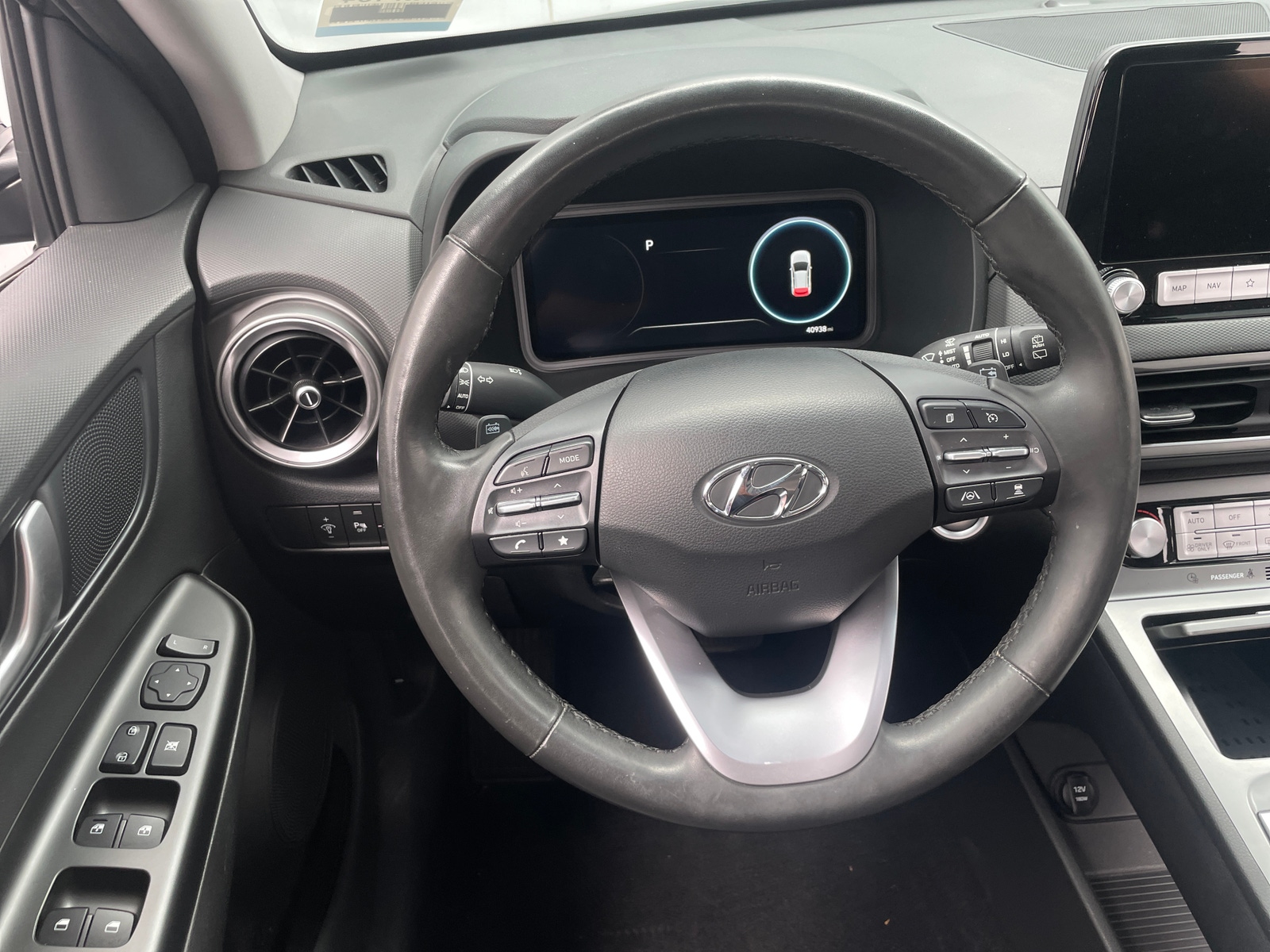 Thumbnail: 2023 Hyundai Kona - 4