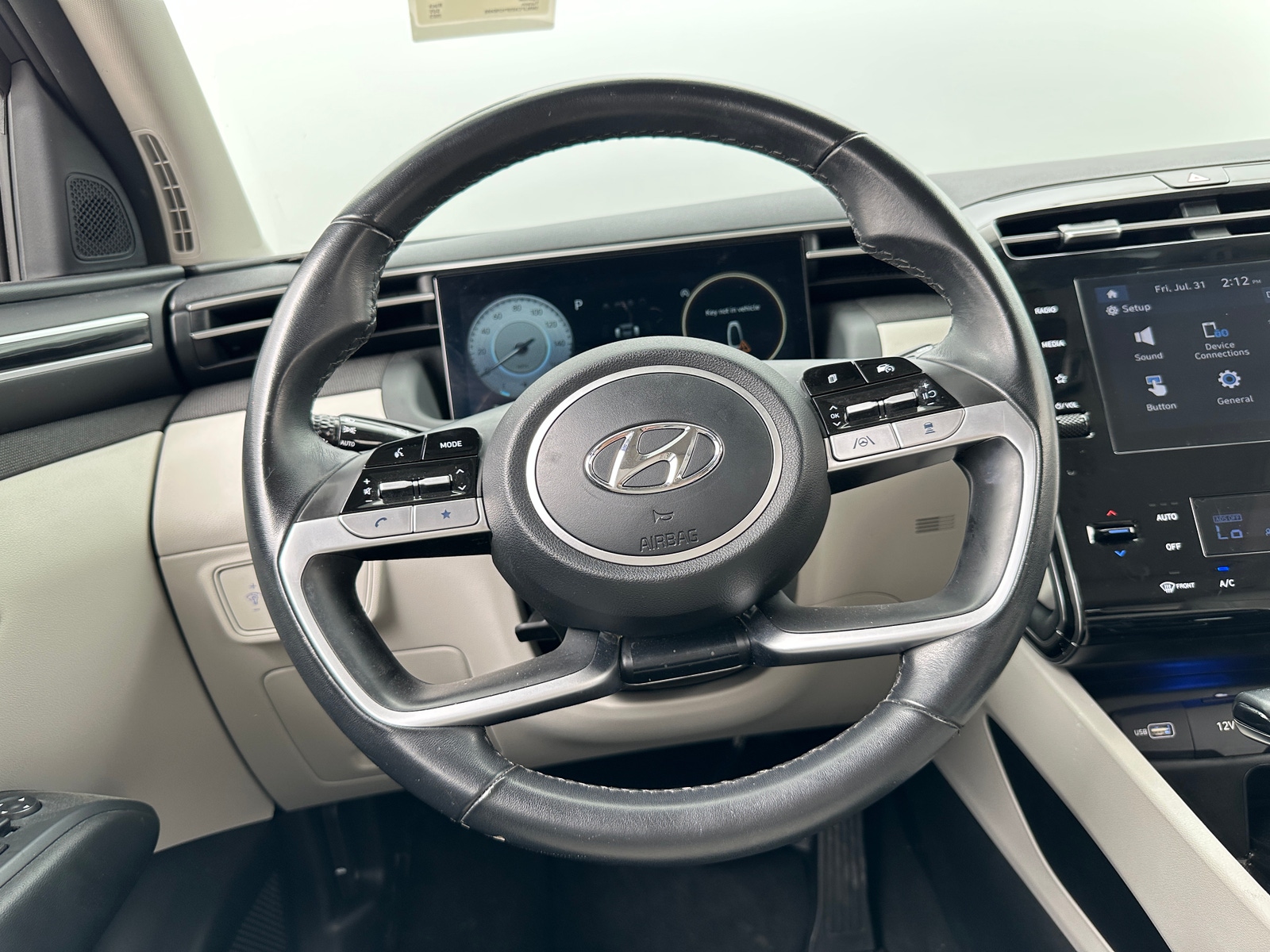 Thumbnail: 2023 Hyundai Tucson - 4
