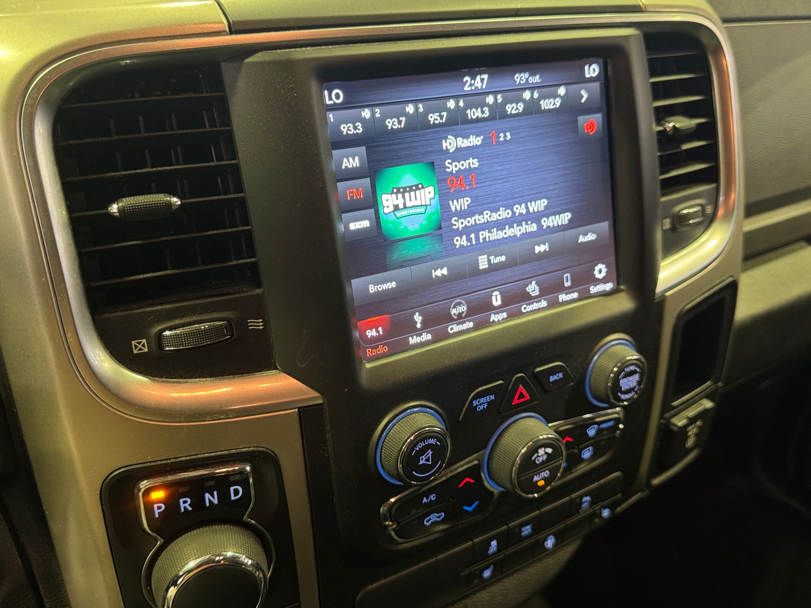 Thumbnail: 2019 RAM 1500 Classic - 4