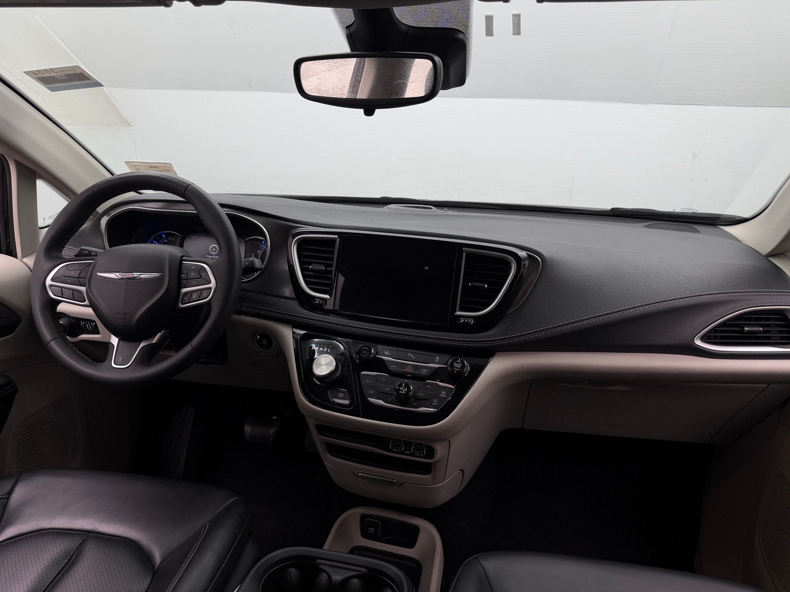 Thumbnail: 2023 Chrysler Pacifica - 2