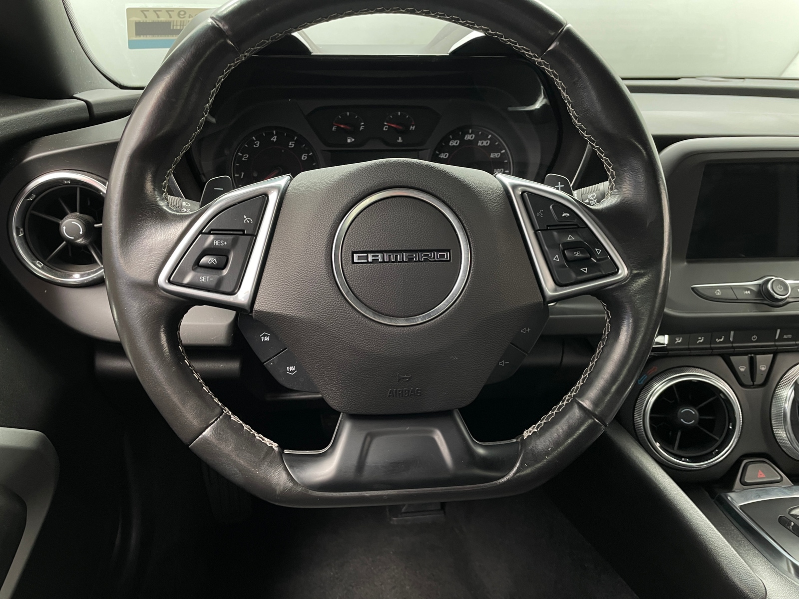 Thumbnail: 2019 Chevrolet Camaro - 5