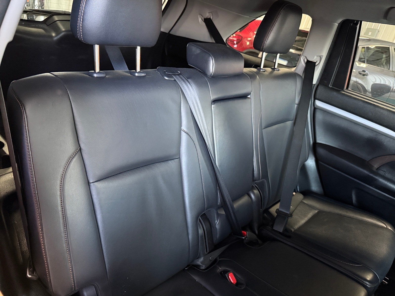 Thumbnail: 2019 Toyota Highlander - 5