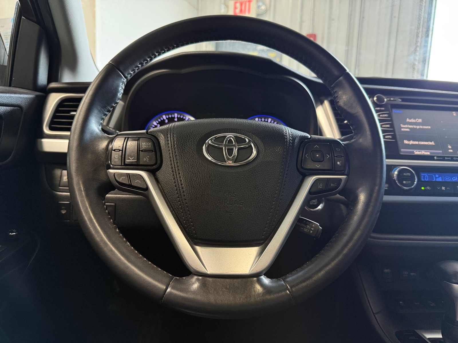 Thumbnail: 2019 Toyota Highlander - 4