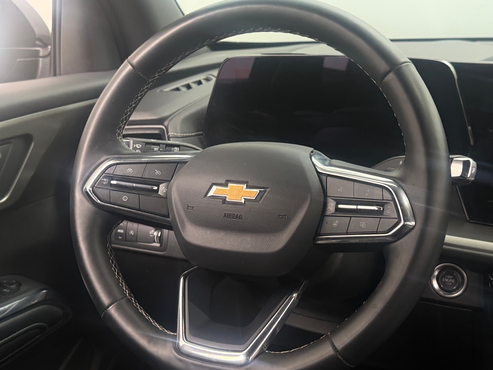 Thumbnail: 2025 Chevrolet Traverse - 4