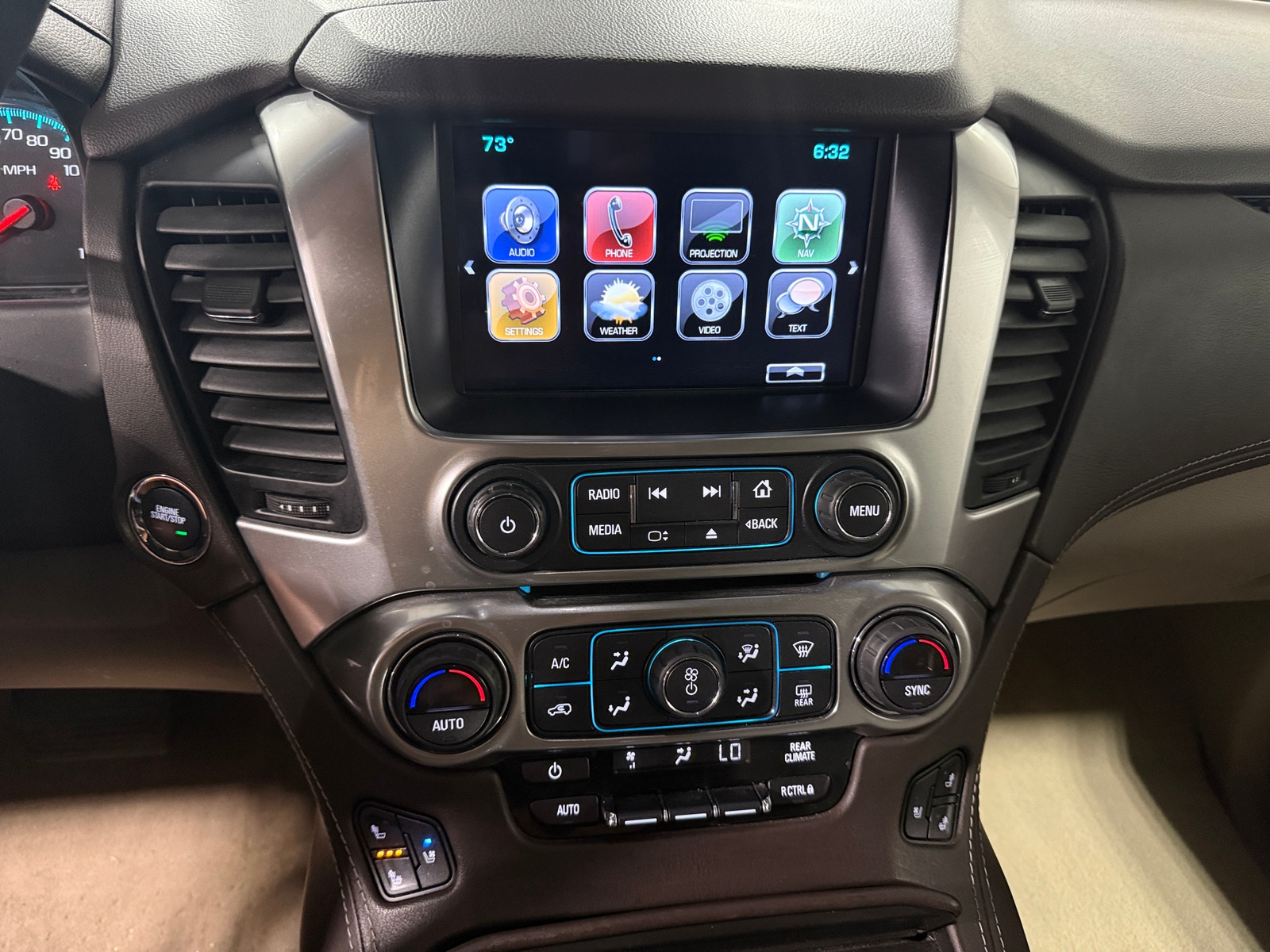 Thumbnail: 2019 Chevrolet Tahoe - 3