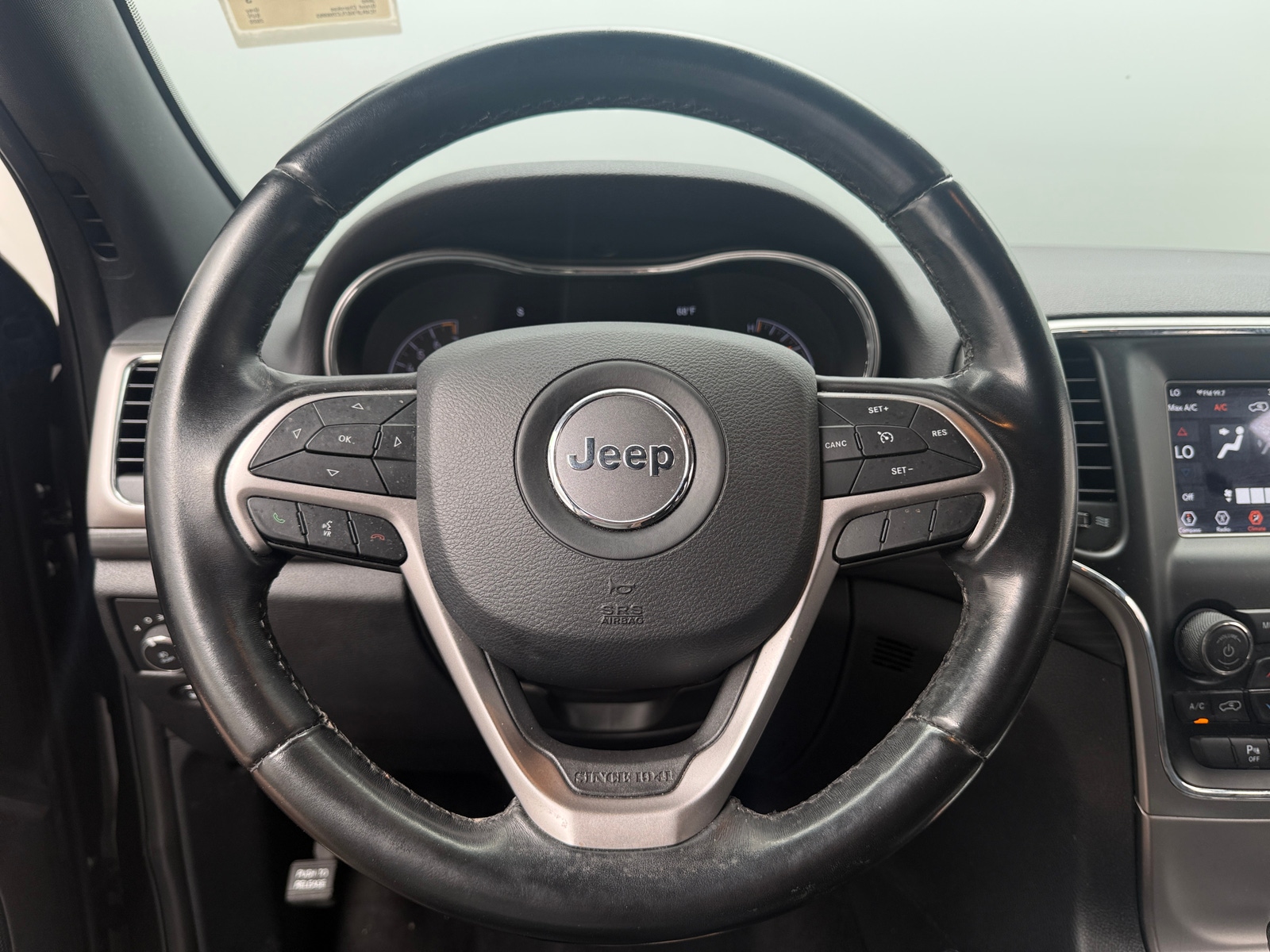 Thumbnail: 2020 Jeep Grand Cherokee - 5