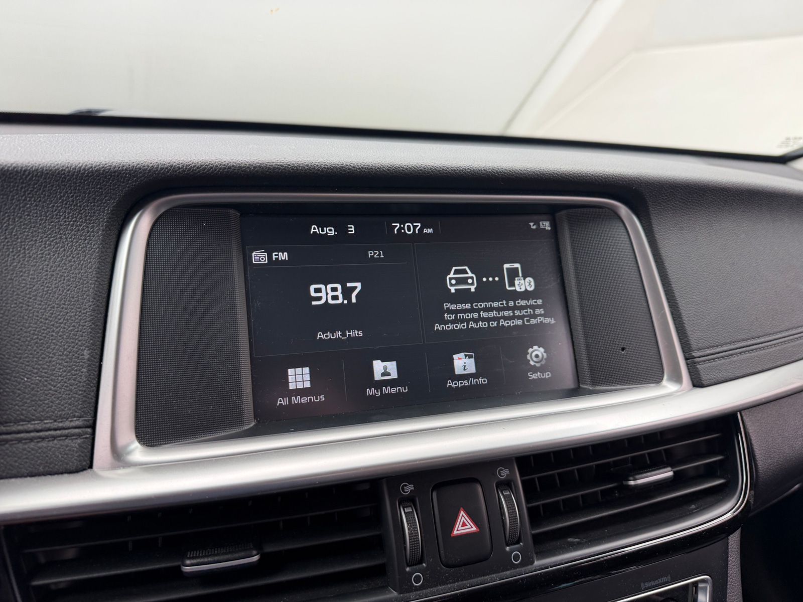 Thumbnail: 2019 Kia Optima - 3