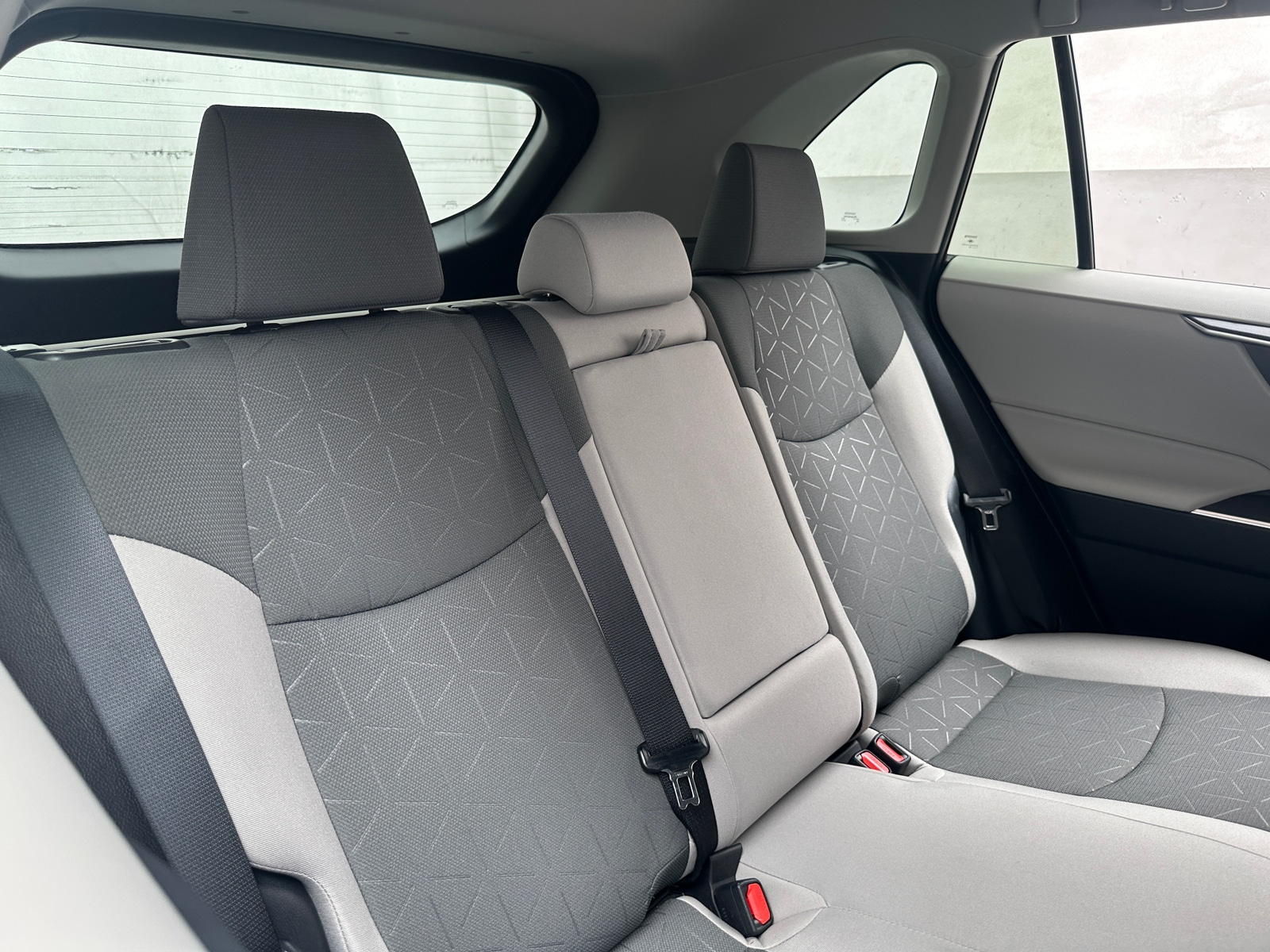 Thumbnail: 2025 Toyota RAV4 - 6