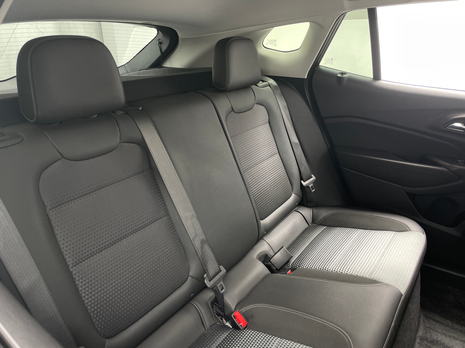 Thumbnail: 2025 Chevrolet Trax - 5