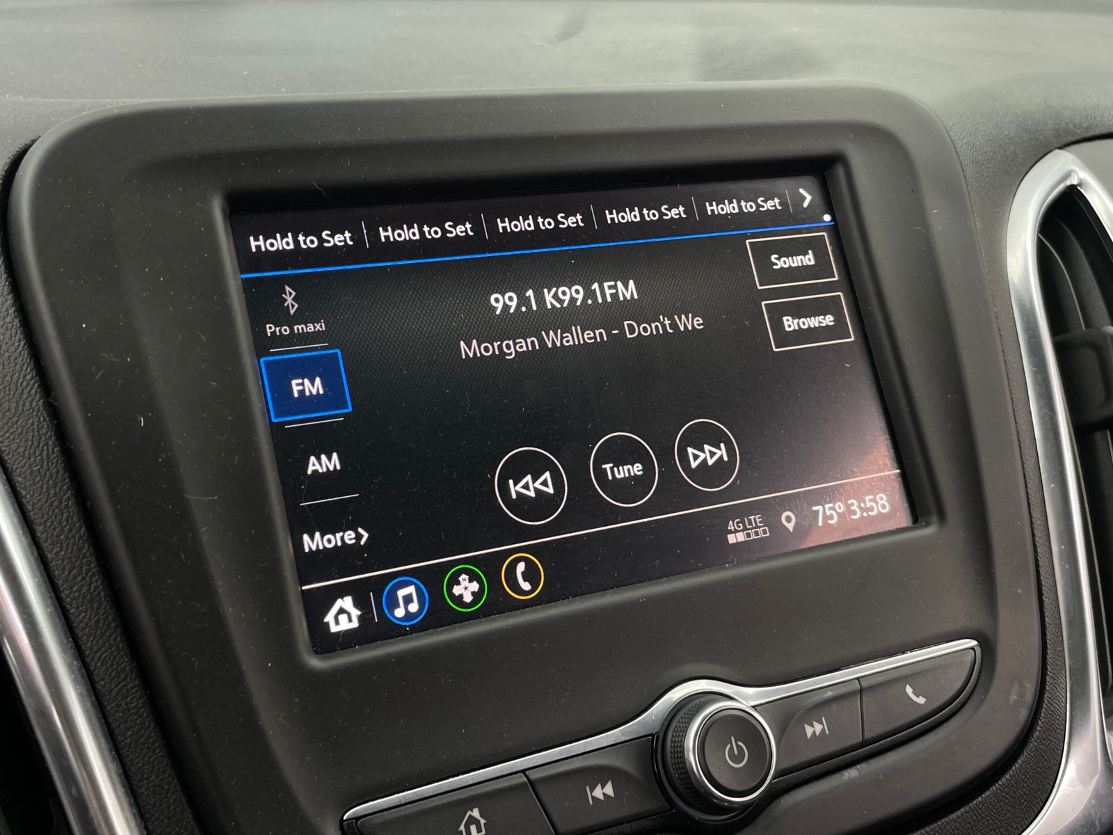 Thumbnail: 2021 Chevrolet Equinox - 4